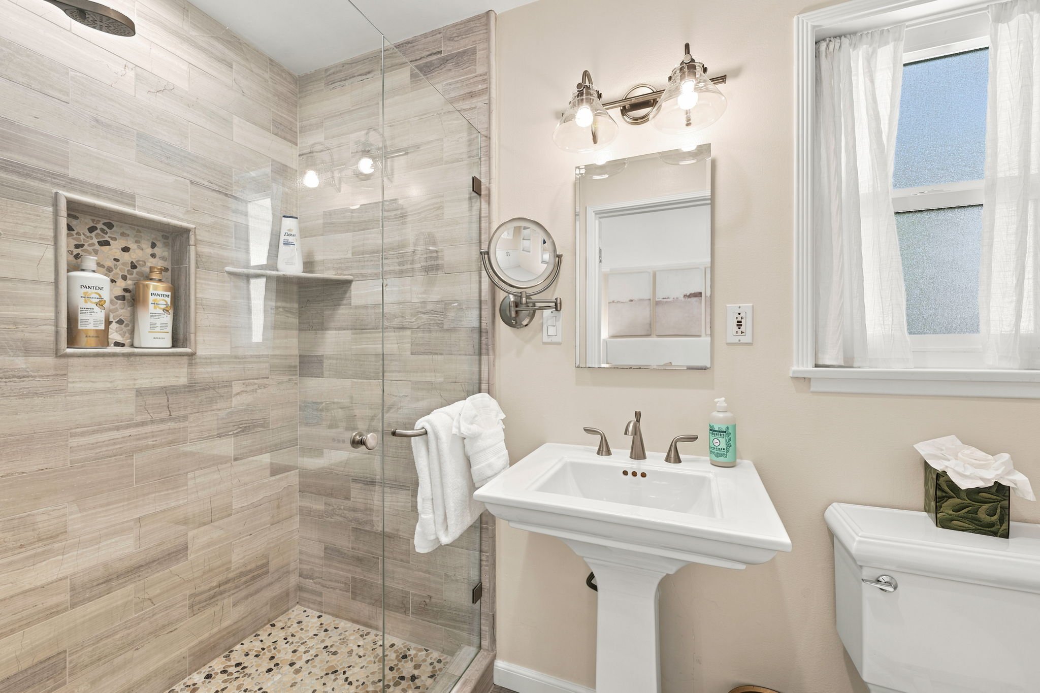 20-web-or-mls-2866-foothill-rd.jpg