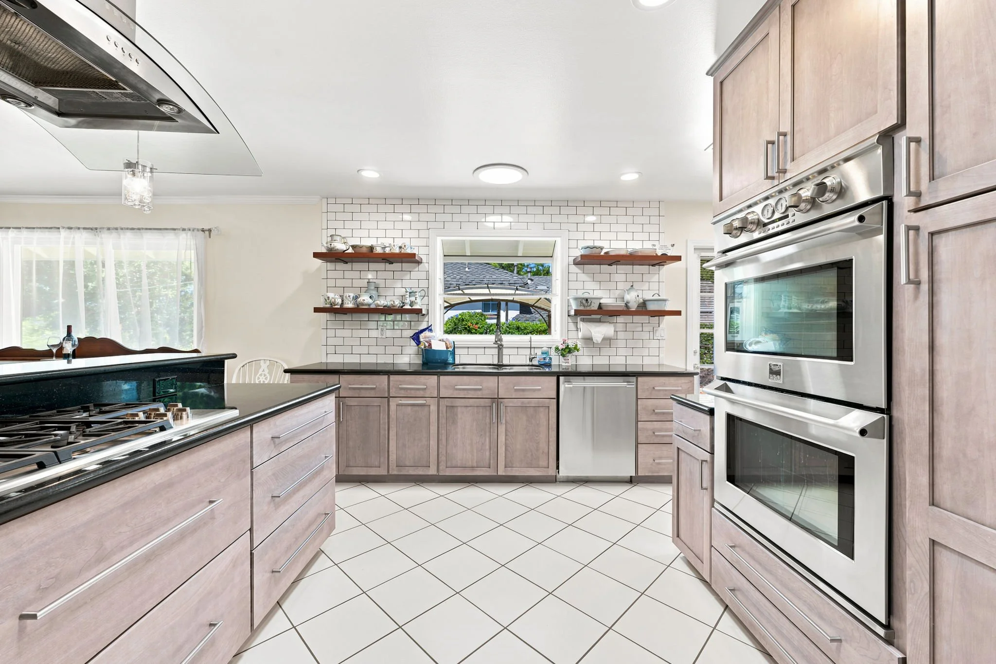 21-web-or-mls-2866-foothill-rd.jpg
