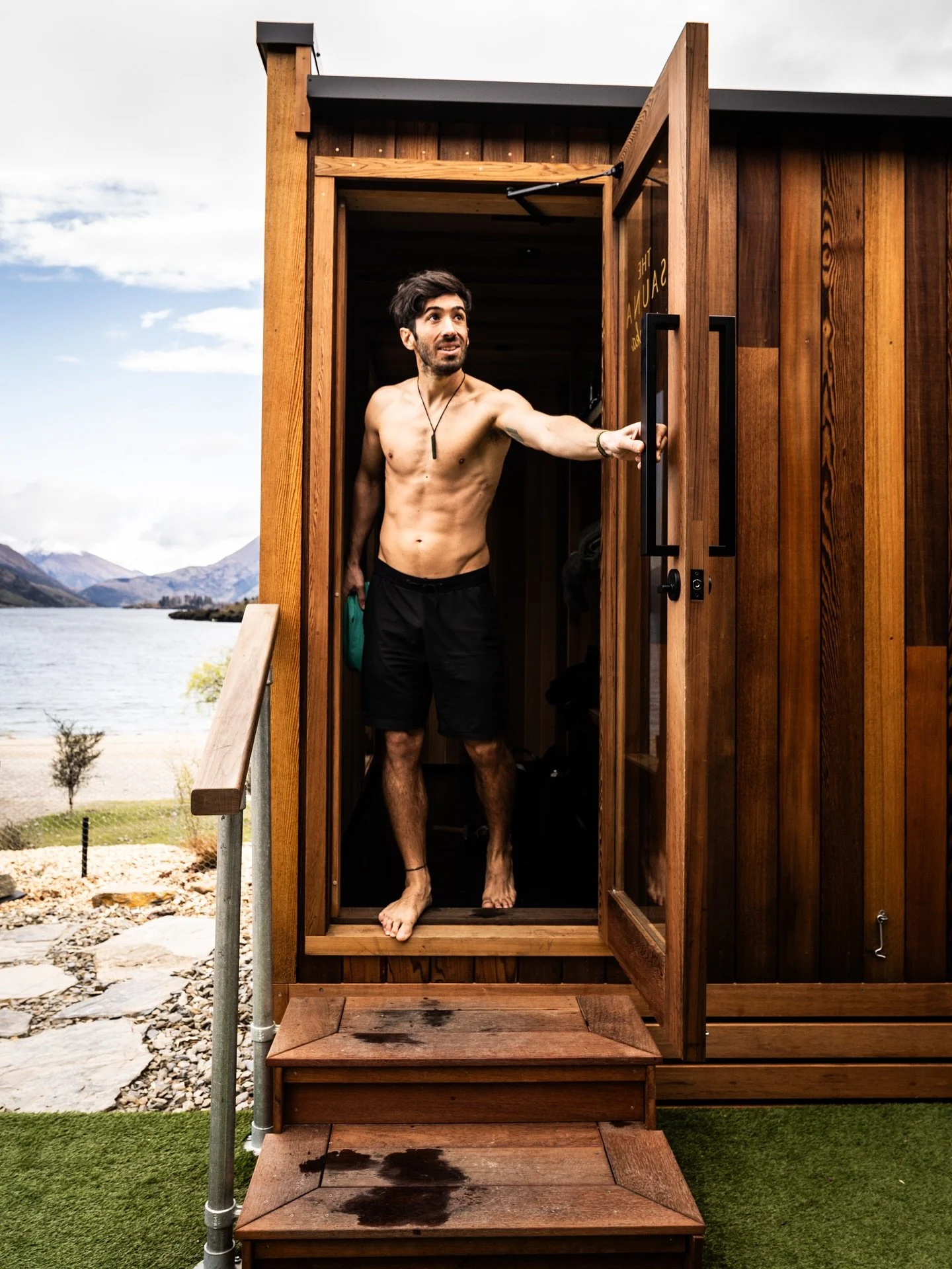 Oh hello, long weekend ✨
We’re open every day: guided, silent and social sessions. 
Pause. Sweat. Exhale. Repeat. 
#wānaka #sauna #labourweekendnz