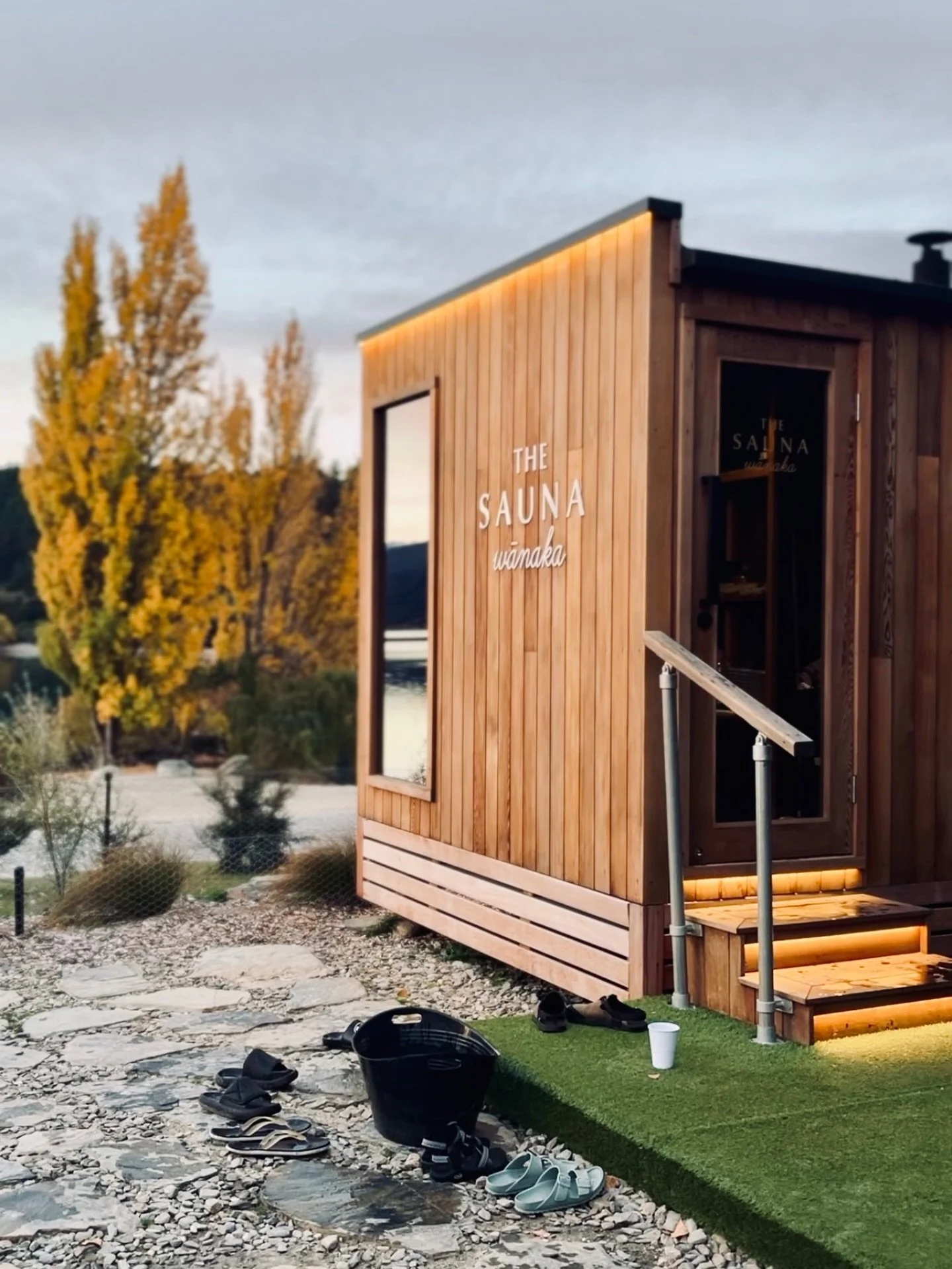 We went through our 600+ Google reviews and pulled out the words that keep showing up again and again 👀

Can you guess the #1 most mentioned thing?

Drop your answer below, we&rsquo;ll reveal it in the comments!

🔥 breathwork
🌊 lake dip
🏔️ mounta