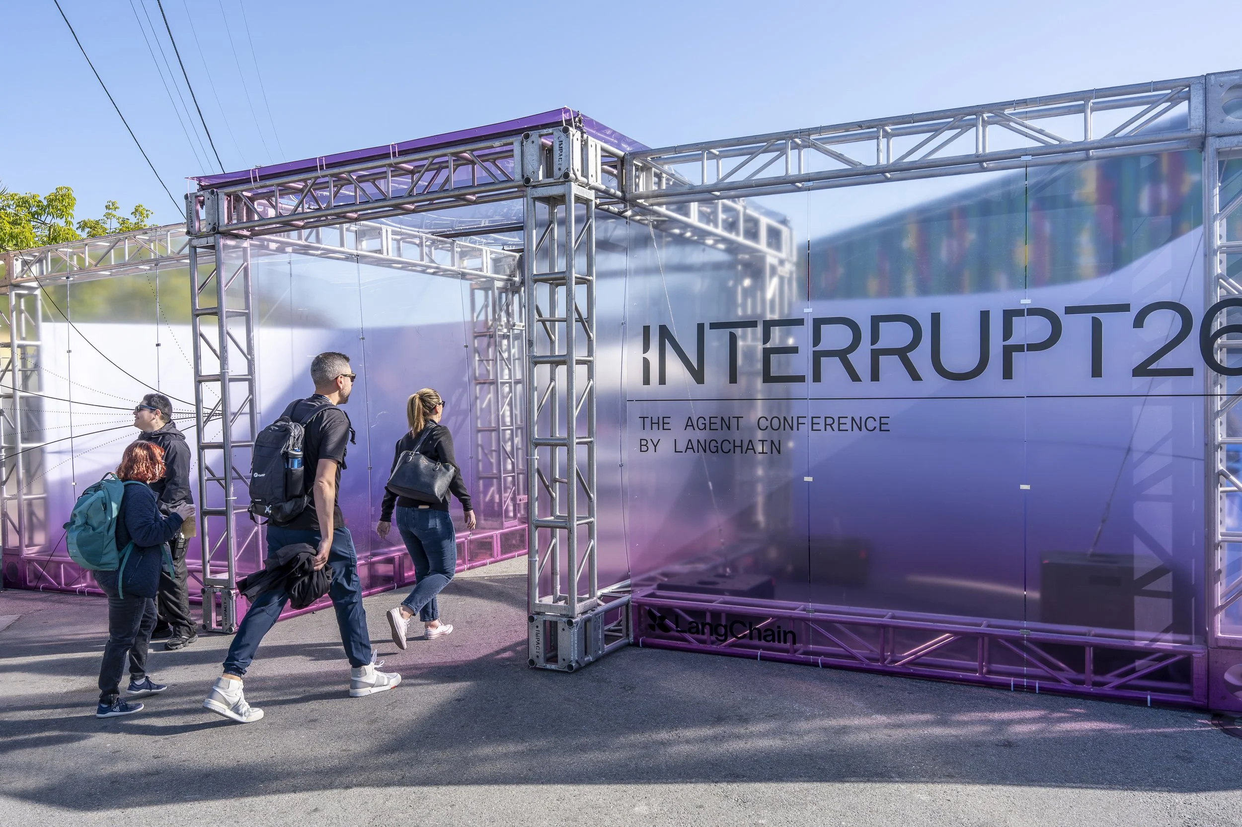 Sam-Khedr-Corporate-Event-Photographer-Interrupt26-Day2-1.jpg