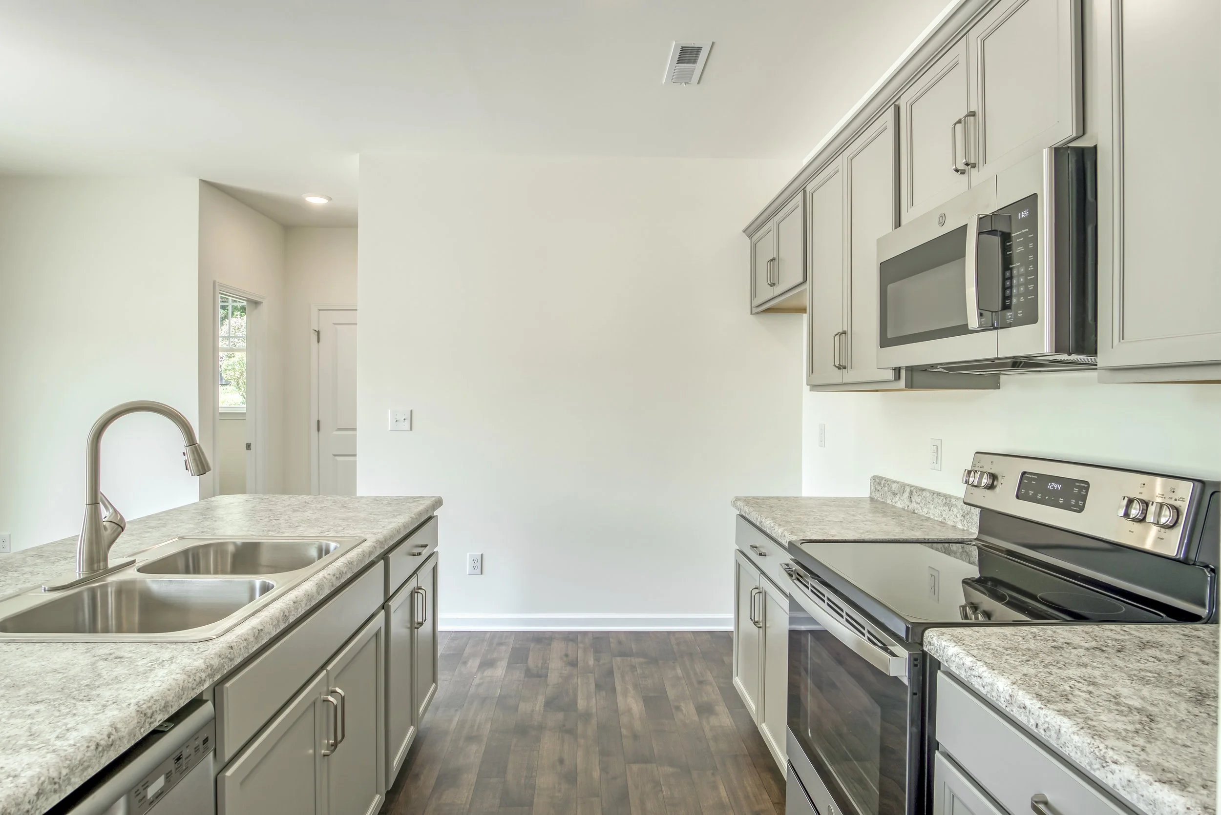17-186 Wedge View Way-17.jpg