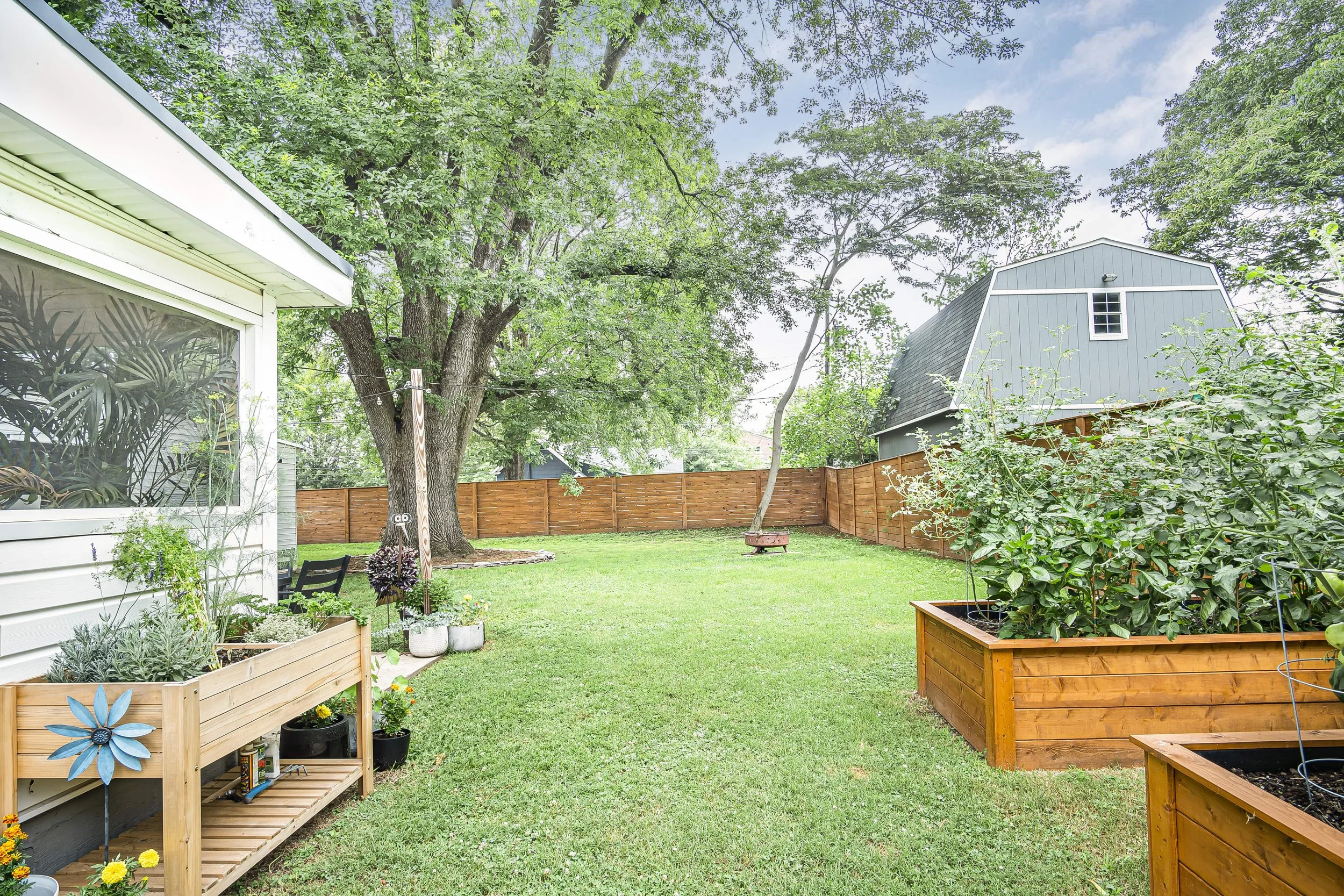 profphoto_3007Yadkin_Exterior5-min.jpg