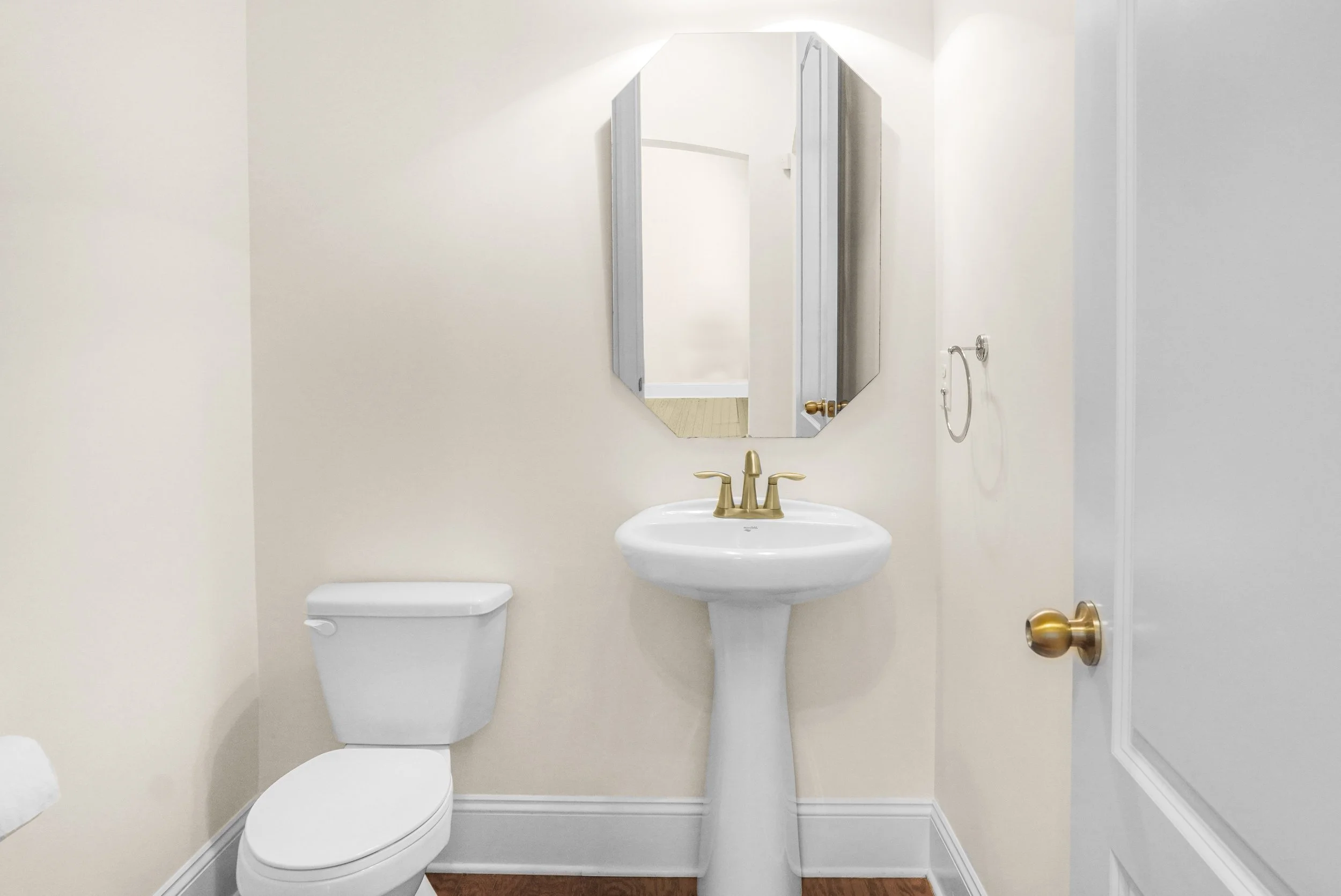 Entryway1.jpg