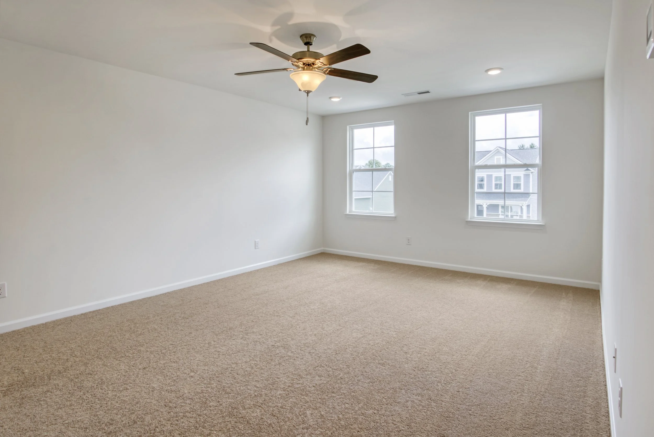 20-140 Fleming Dr-20.jpg