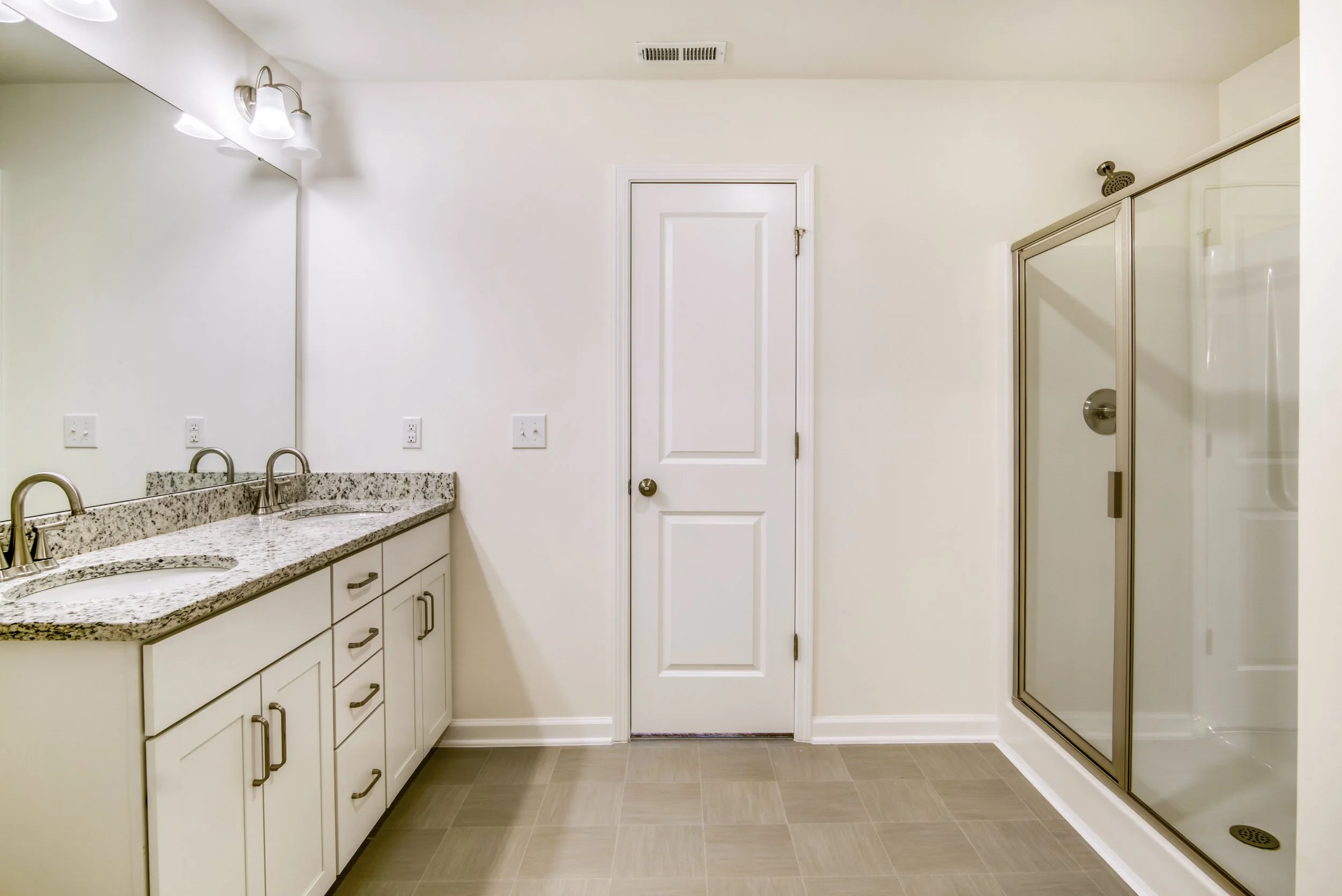 23-138 Fleming Dr-23.jpg