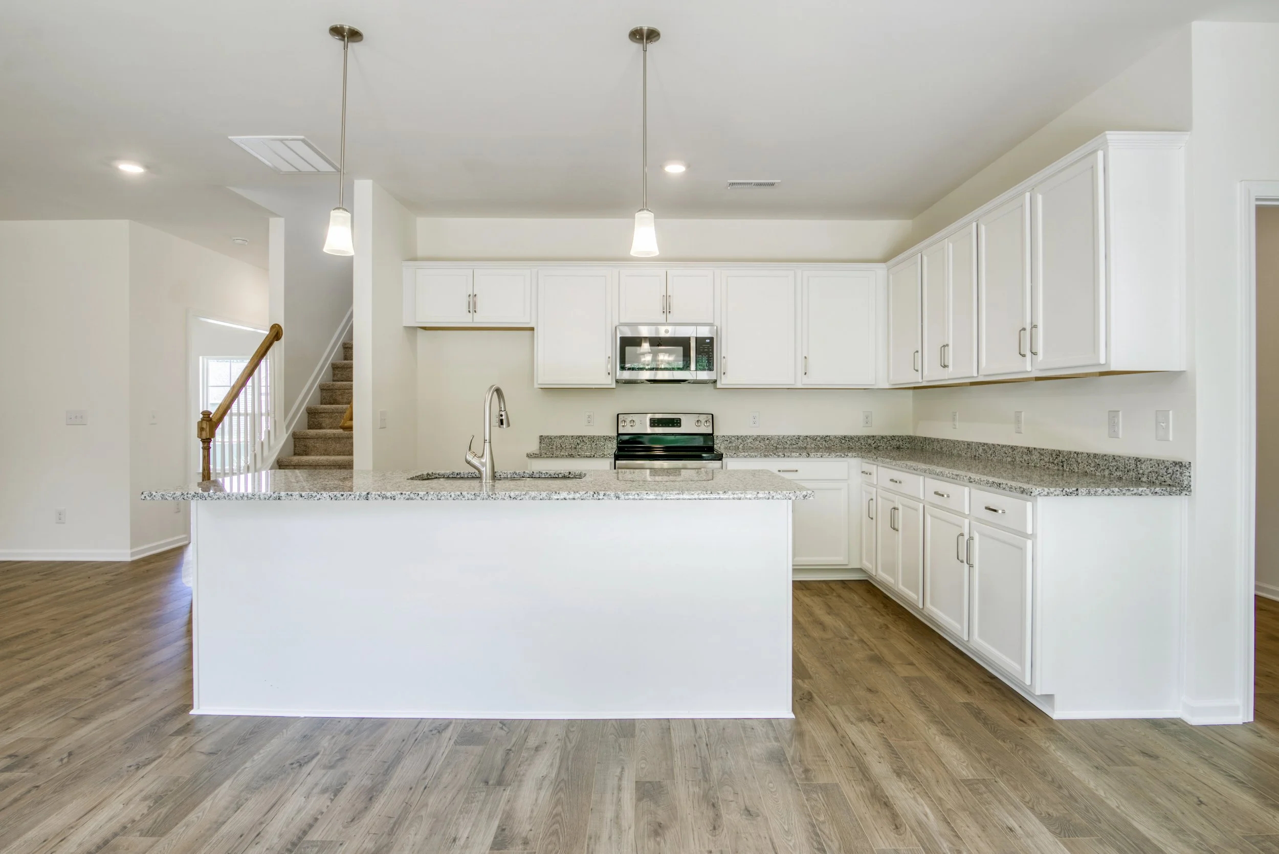 20-142 Fleming Dr-20.jpg