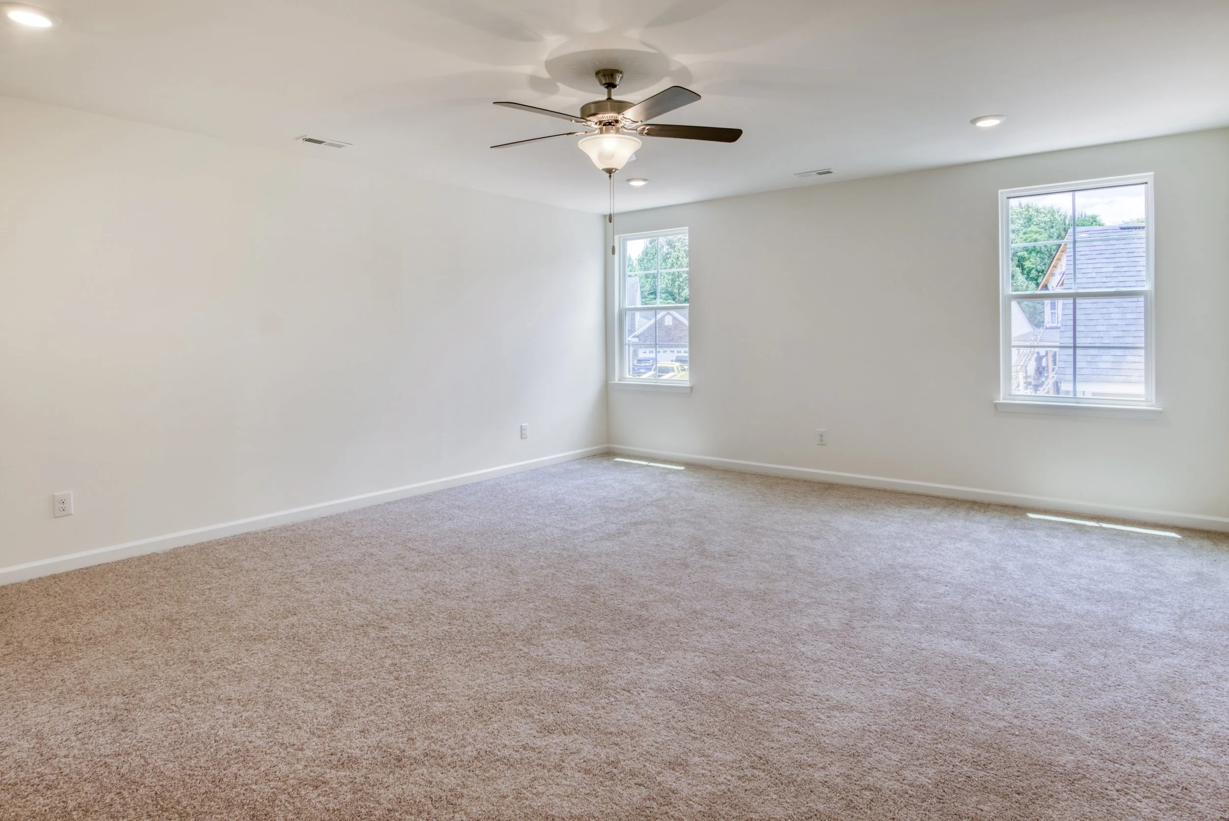 26-142 Fleming Dr-26.jpg