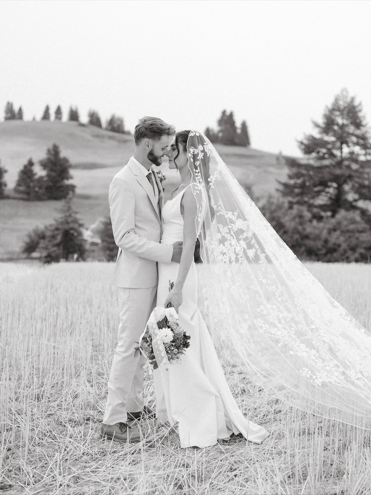 Black &amp; White or Color 🤍🖤 #thisorthat #whatsyourstyle #weddingphotography #coeurdalene #idahobride #montanabride venue @morningglory.farm
