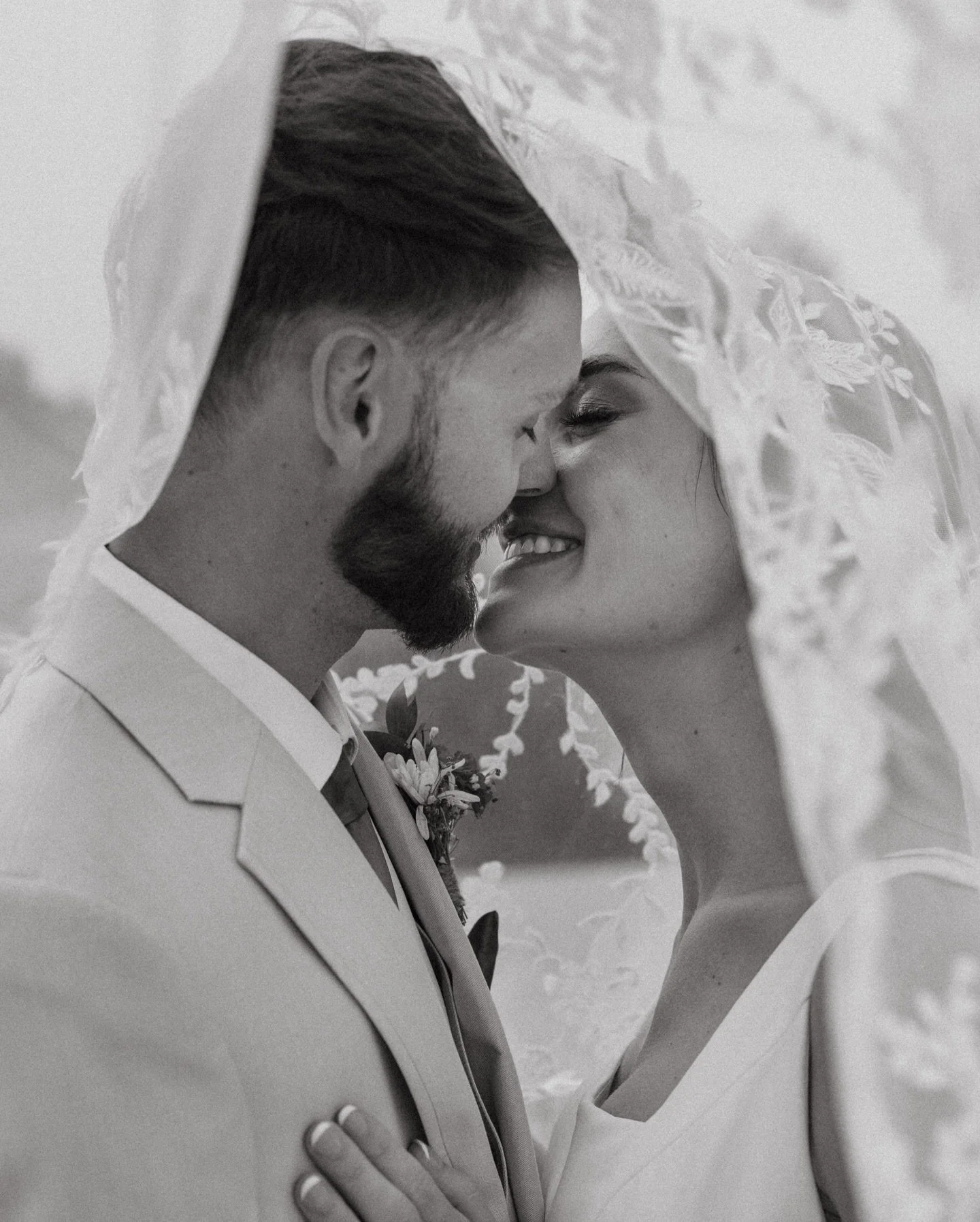 As a wedding photographer I believe that the lead up is just as important as the wedding day. That&rsquo;s why I give my couples multiple touch points before the wedding. Collaboration is key. Planning meetings ☕️ Engagement session 📸 Venue Tours ⛪️