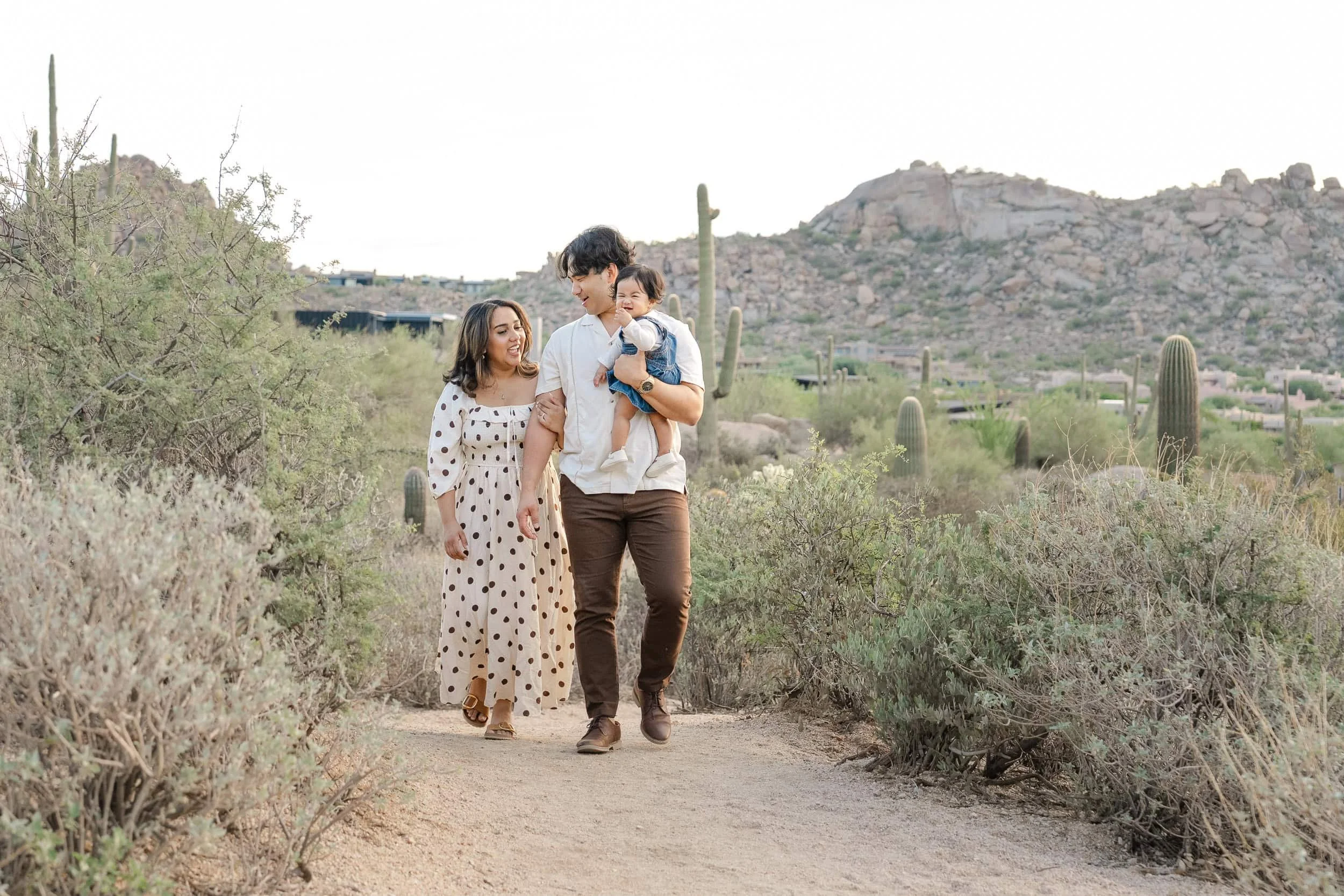What to Wear for Family Photos: A Complete Style Guide