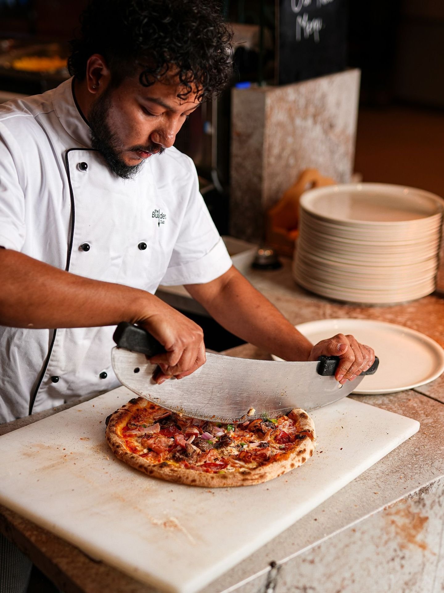 Wood-fired. Loaded. Gone in minutes.

@thebuildersclub just dropped their new pizza menu and it's already the talk of Wollongong 🍕

From classics to specials you won't find anywhere else, every slice is worth a visit! 

📍 Wollongong | 👉 DM for boo