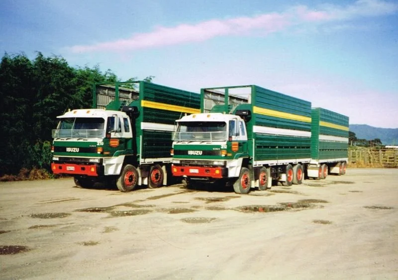 2-Trucks-Dvrke-Yard.jpg