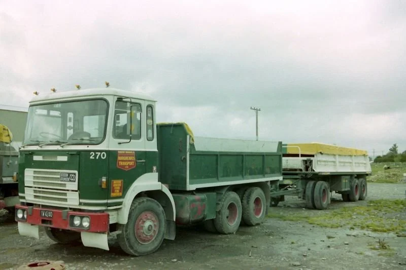 Dave-Carr-Hargreaves-Transport-Dannevirke-1983.jpg
