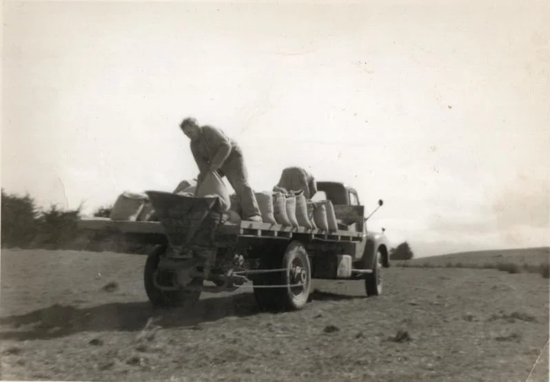 fertiliser-spreading.jpg