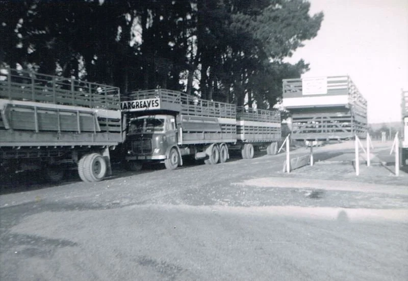 The-2nd-AEC-that-Maurie-drove-136-HP-24-ft-deck-27-ft-trailer-6-speed-gear-box.jpg