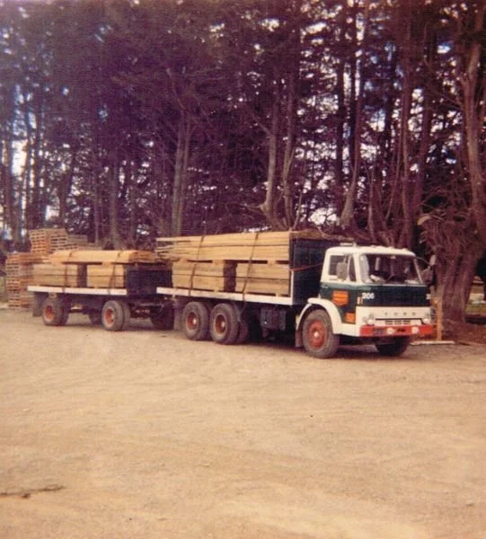 206-loaded-with-timber.jpg