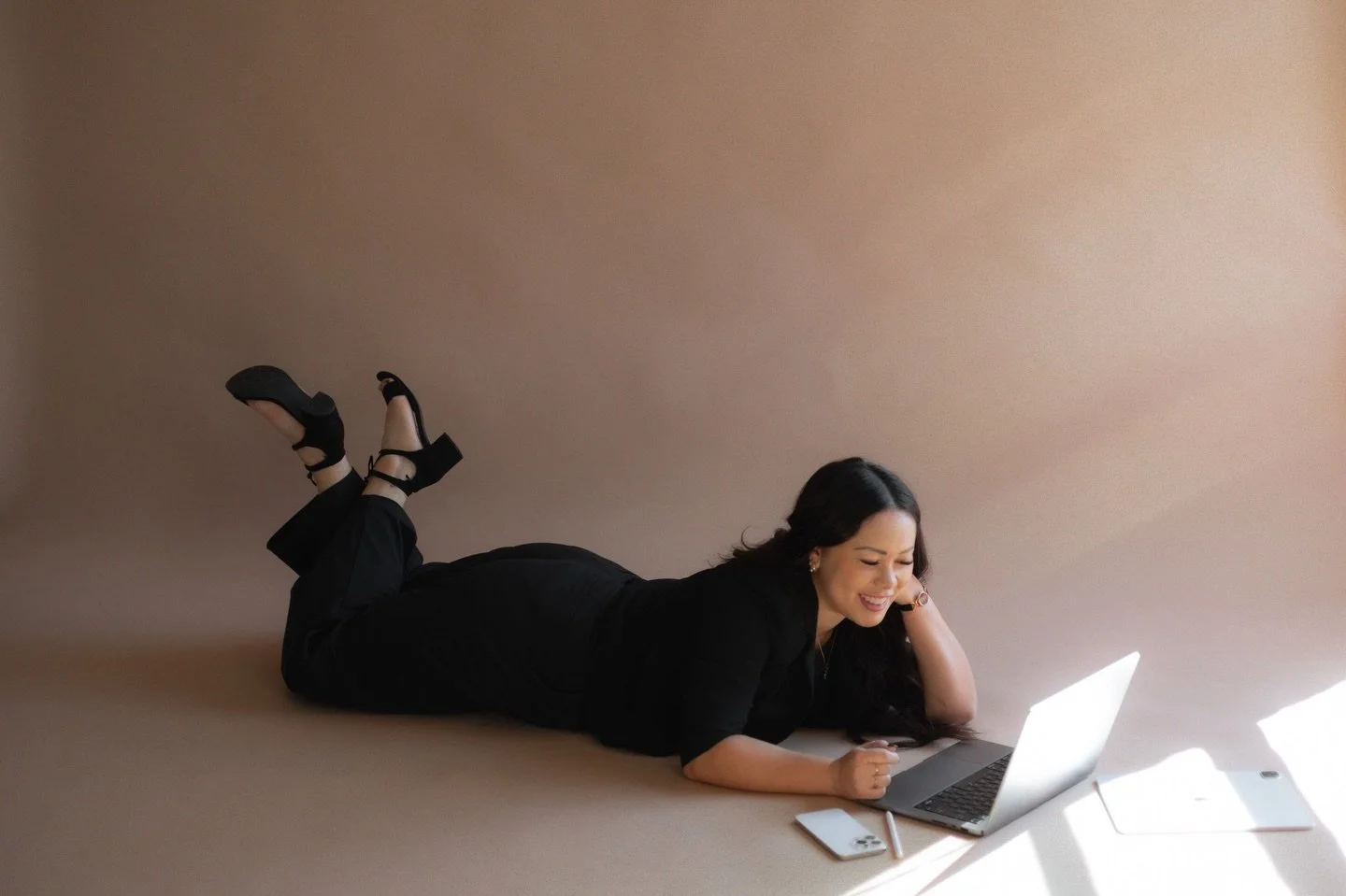 I&rsquo;ve had the opportunity to work with clients and companies featured on Dragons&rsquo; Den, Global News, The Globe and Mail, National Post, and BC Living.

If you&rsquo;re ready to elevate your social presence with strategy-led content that con