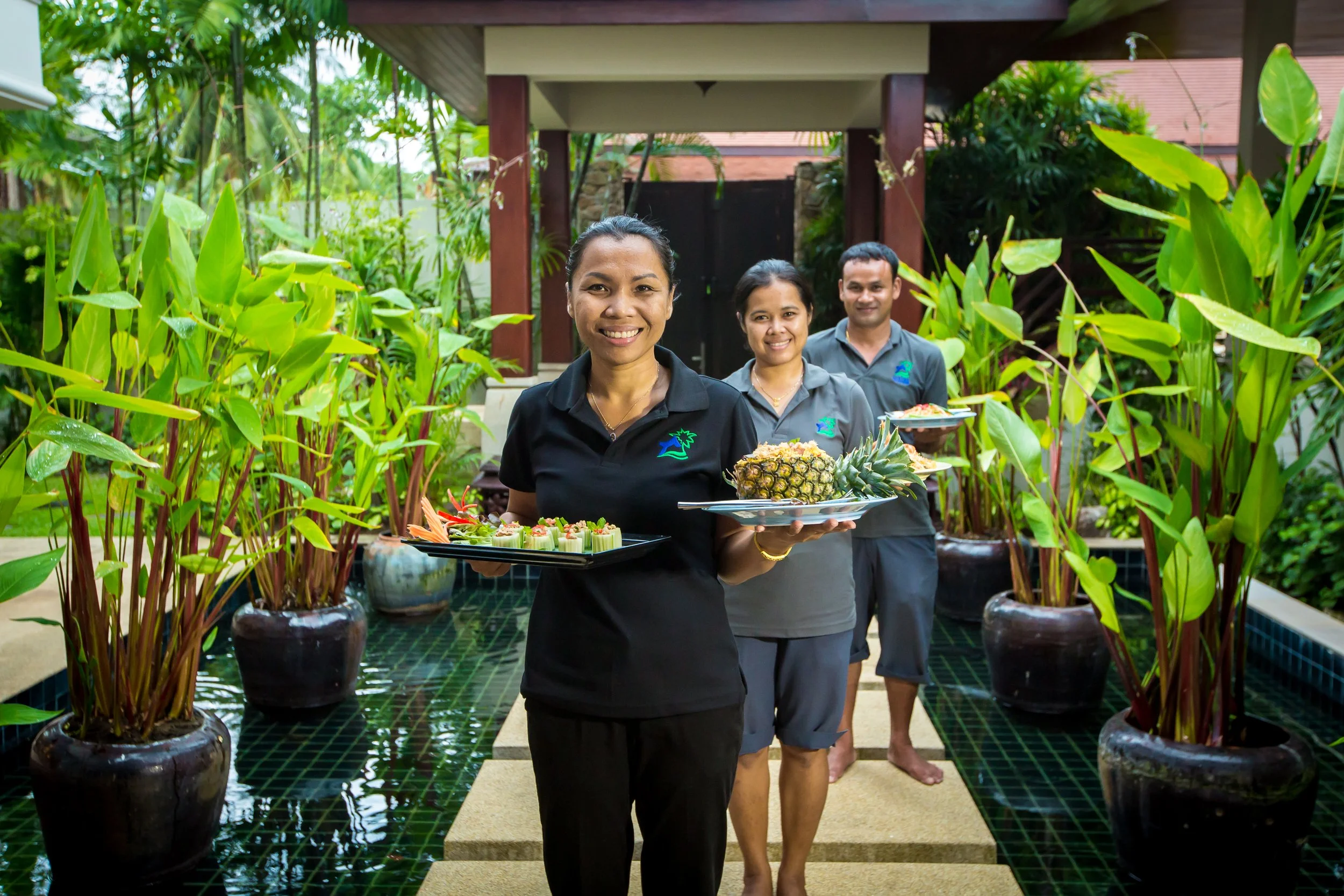 Staff -Baan Samlarn- Samui