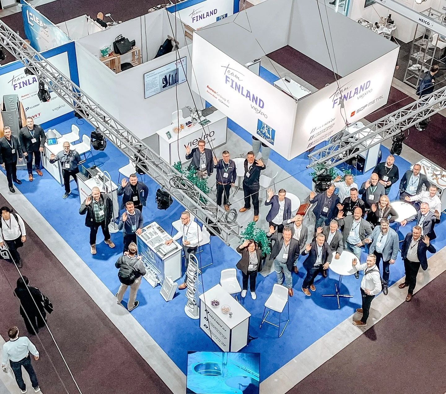 What an incredible day at the Elmia Subcontractor expo via Viexpo and #teamfinland 🚀 
From one inspiring meeting to the next, engaging with industry professionals has been exhilarating, and the enthusiasm for our technology is contagious. 💎 
The cu