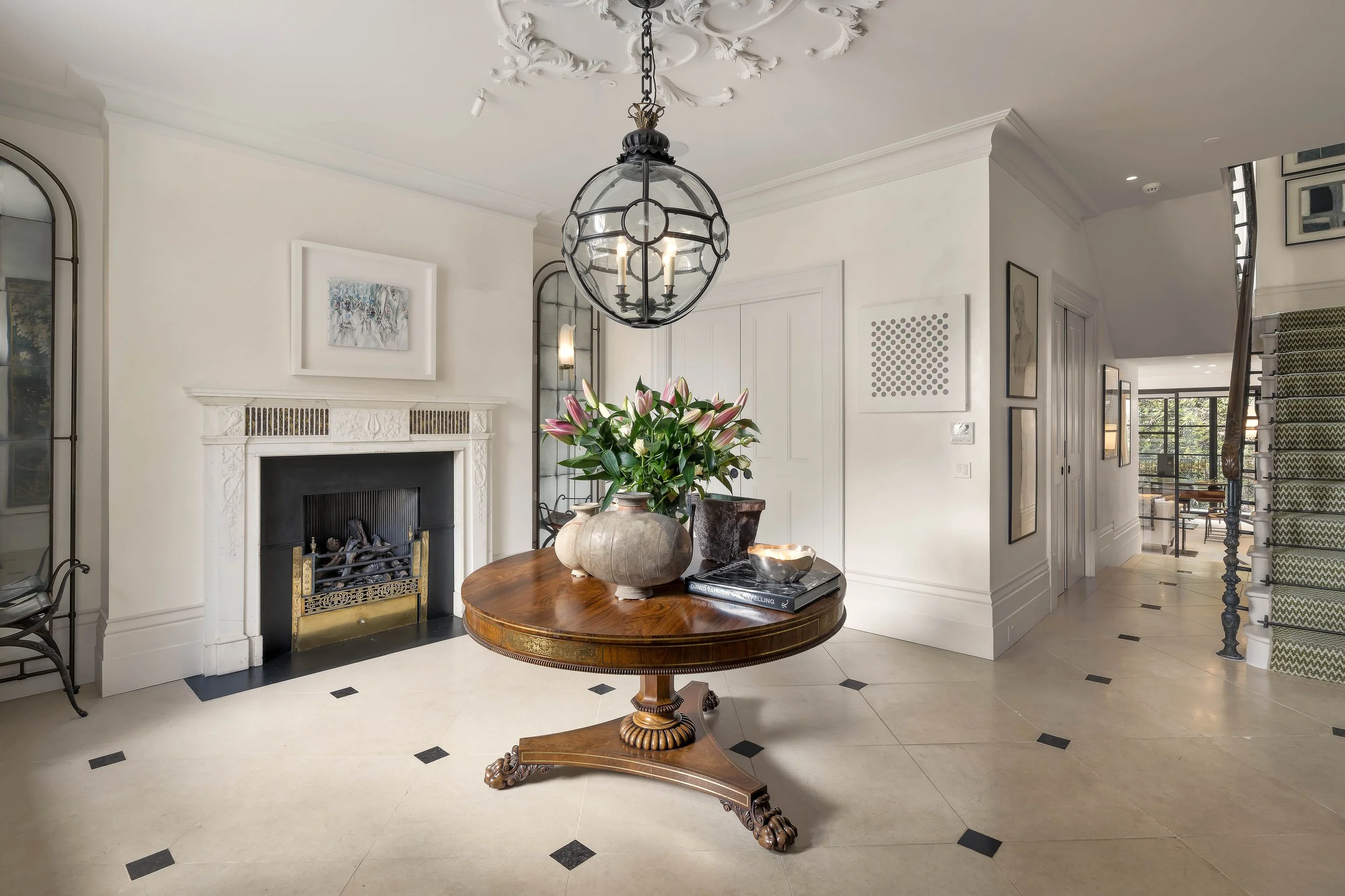 2 - Entrance Hall.jpg