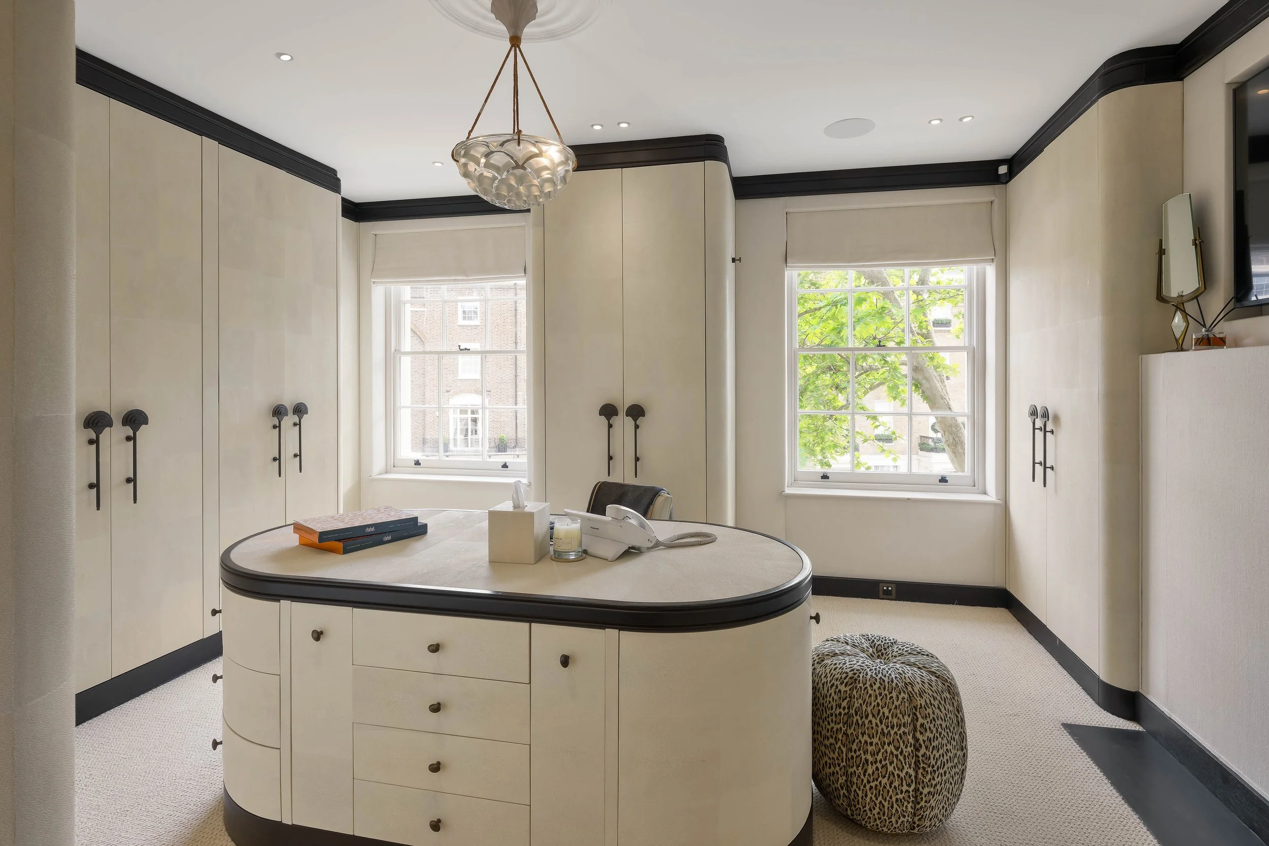 8 - Principal Dressing Room.jpg