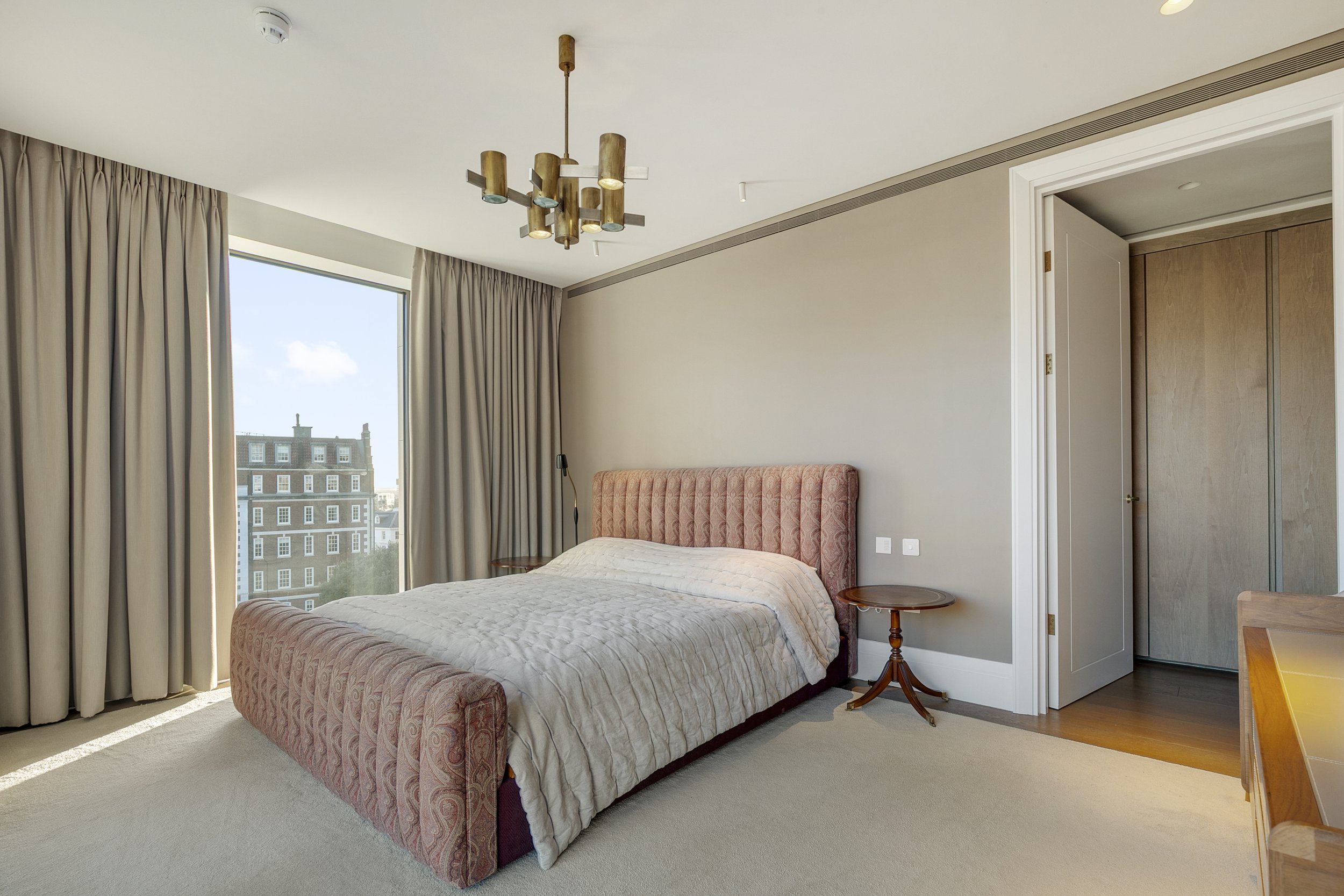 7 - PRINCIPAL BEDROOM 2.jpg