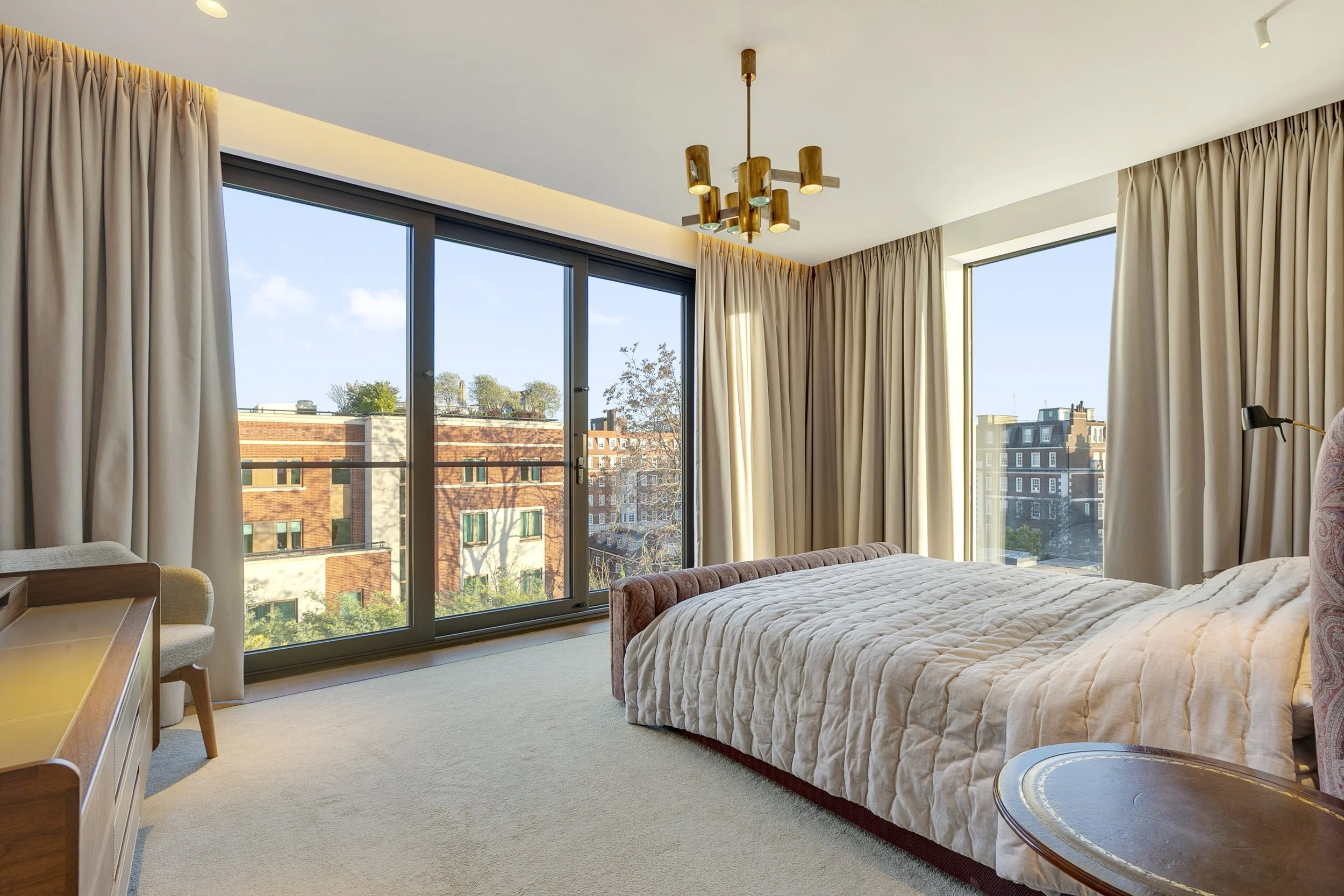 7 - PRINCIPAL BEDROOM.jpg