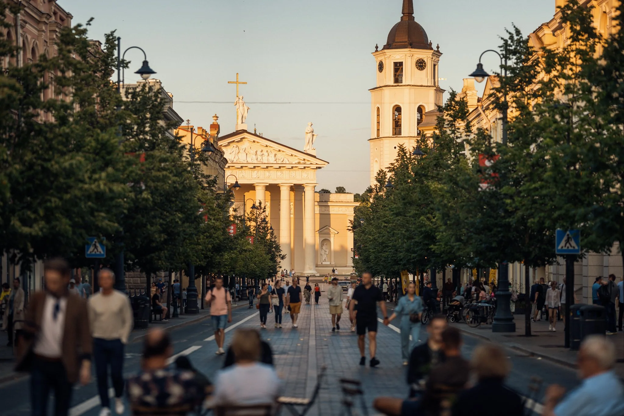20-GoVilnius-Summer-Sunny-IllustrativePhotos-AHOY-2023-Small (4).jpg