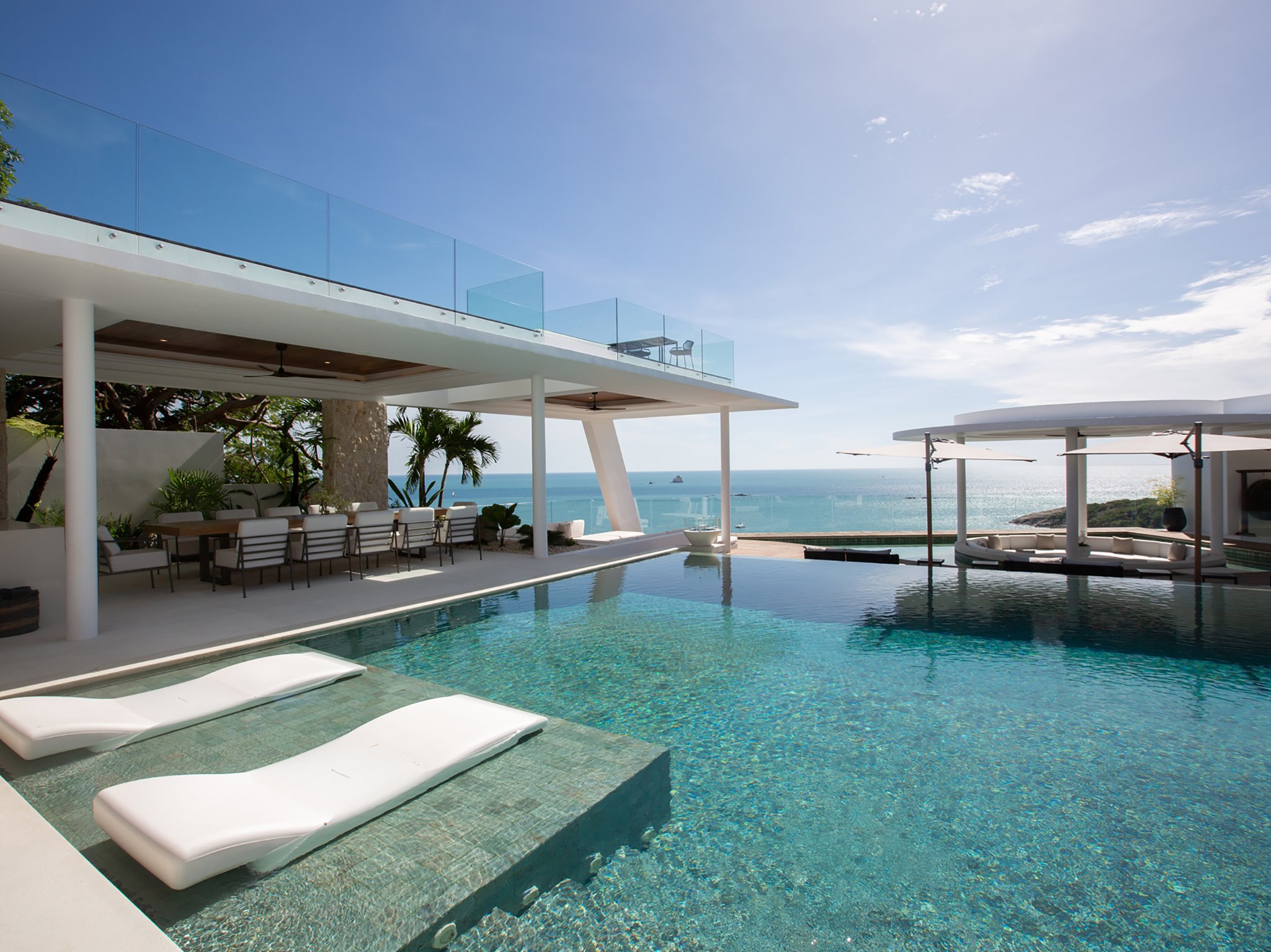 Relaxing infinity pool overlooking the ocean.jpg