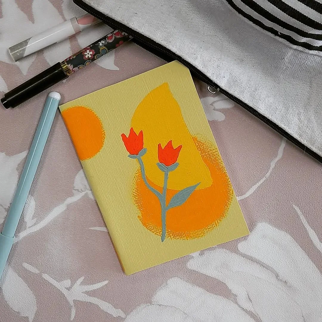 I wouldn't call myself a stationery addict... but I could never have enough journals!

#yourscordially #notebook #journal #pencilcase #stationeryaddict #stationerydesign #artofinsta #painting