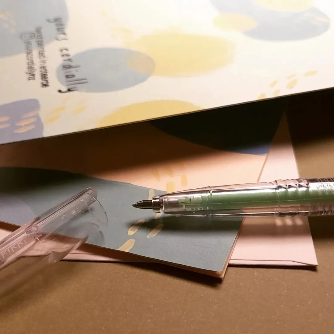 Excited to have some cards at the stunning @mysterycreekceramics store - Alex is such an inspiration, and every Mystery Creek Ceramics piece is made with such love 💕 

#madeinnz #yourscordially #madehamiltoneast #nzart #nzpottery #mysterycreekcerami