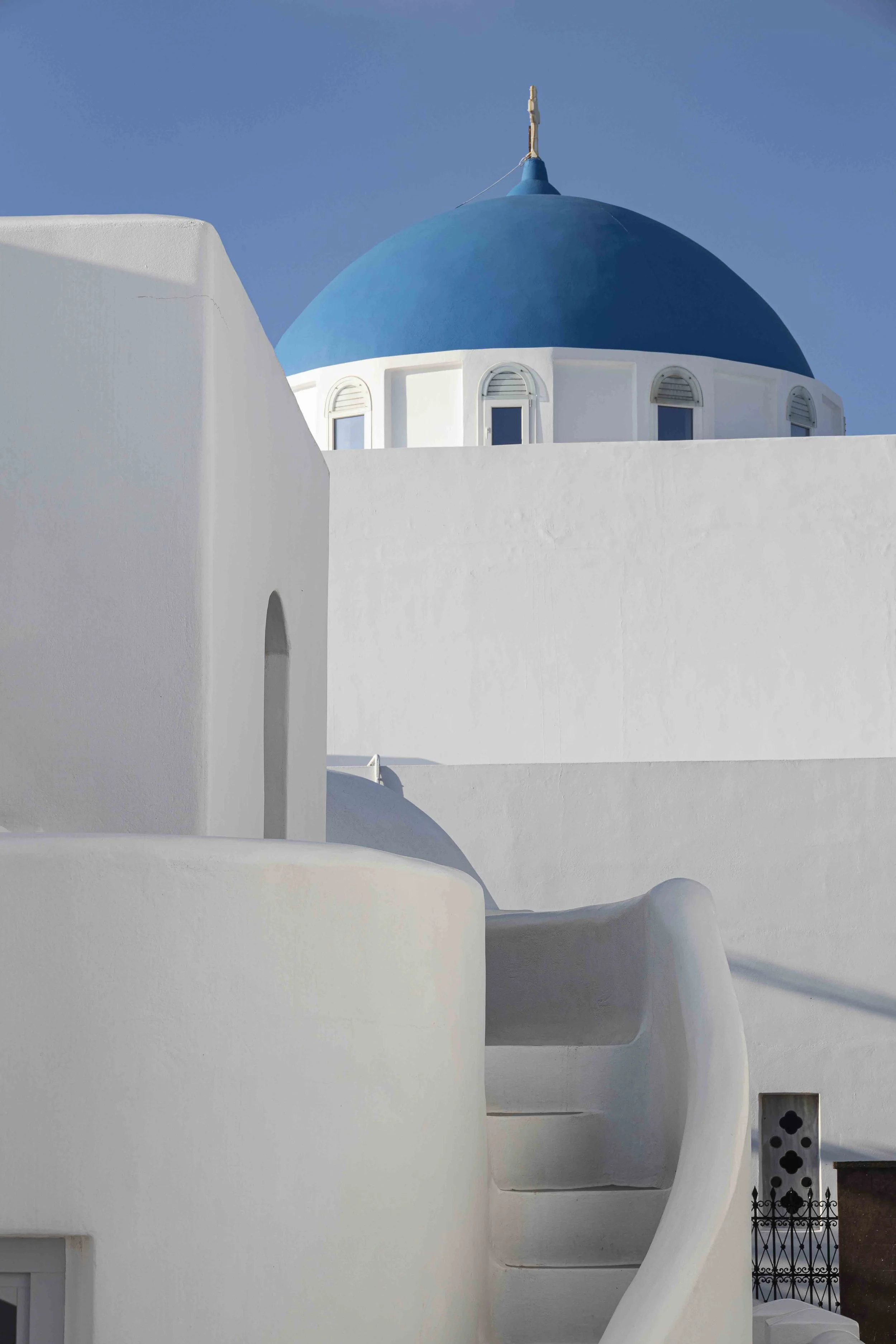 Blue-domed churches in Oia|伊亞藍頂教堂|イアの青いドーム教会
