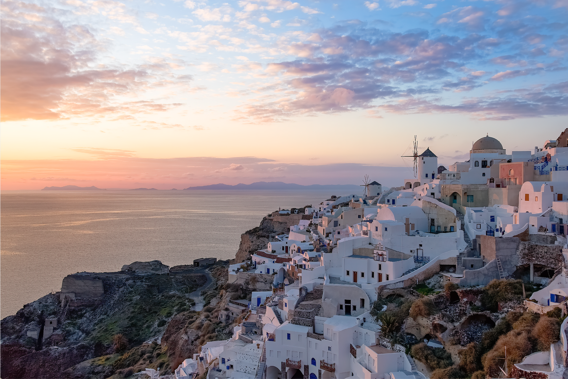 Santorini hidden gems: Oia alleys, blue domes, Fira village paths | 聖托里尼隱藏秘境:伊亞小巷、藍頂教堂、費拉村道路徑 | サントリーニ島の隠れスポット:イアの路地、青いドーム、フィラの道