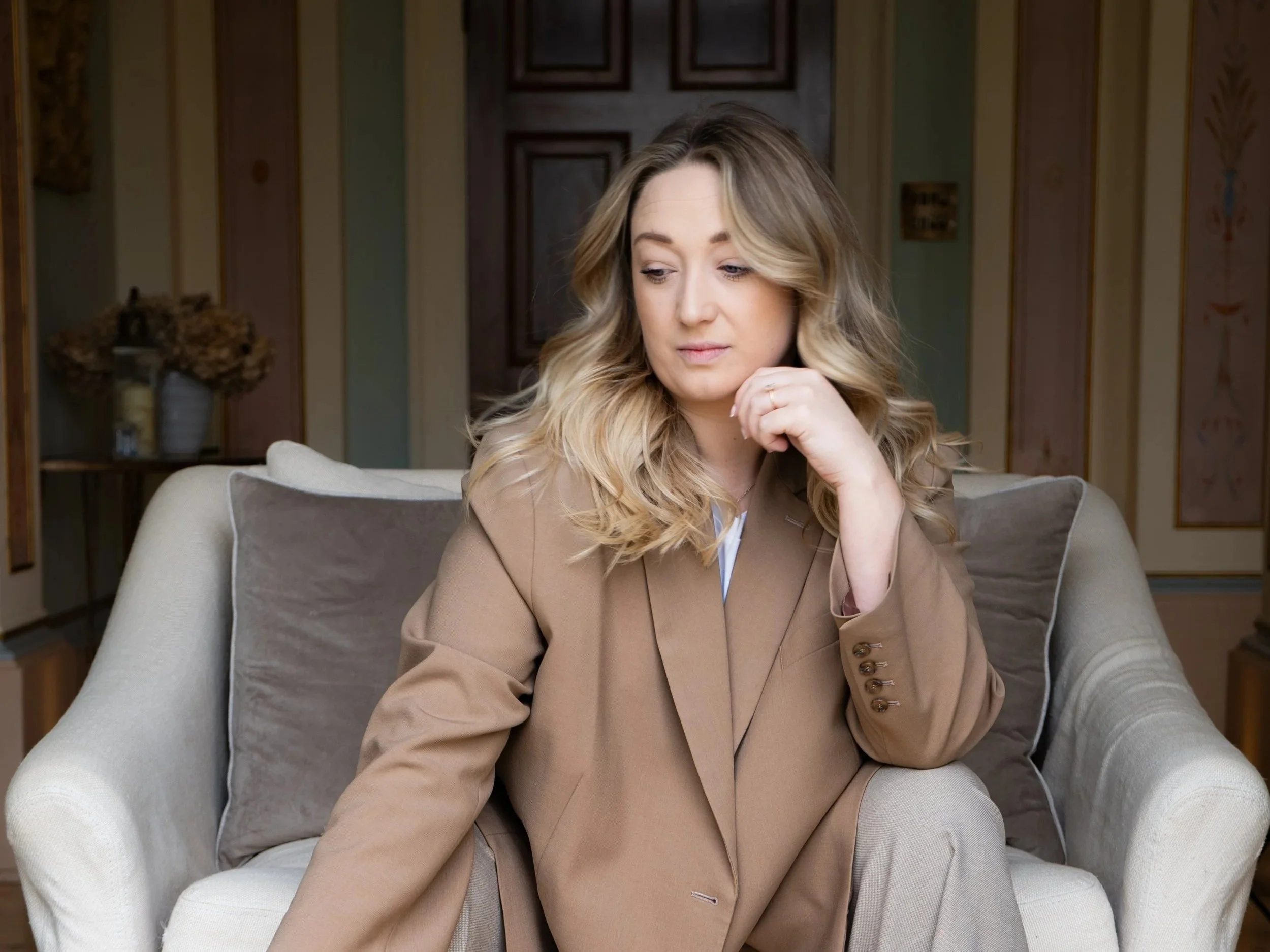 The Neuroscience Behind Why High Achieving Women Stay Stuck At The Same Level [ep. #276]