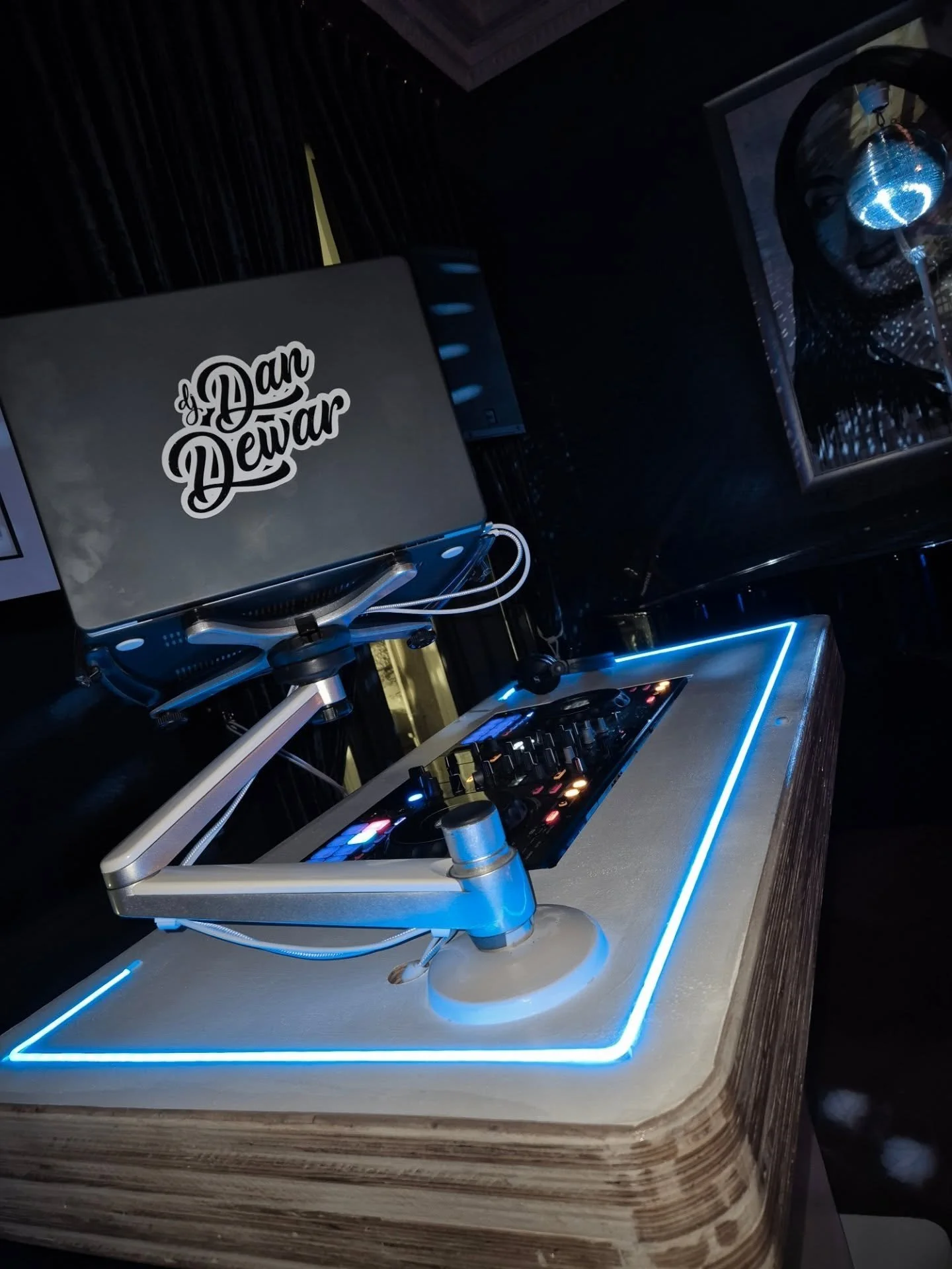 Check how my NEW DJ Booth lights up after dark 💡😍

"When constructing the new booth, I knew this was a feature that was an absolute must have. Love how its turned out! "

Do you like how its turned out?