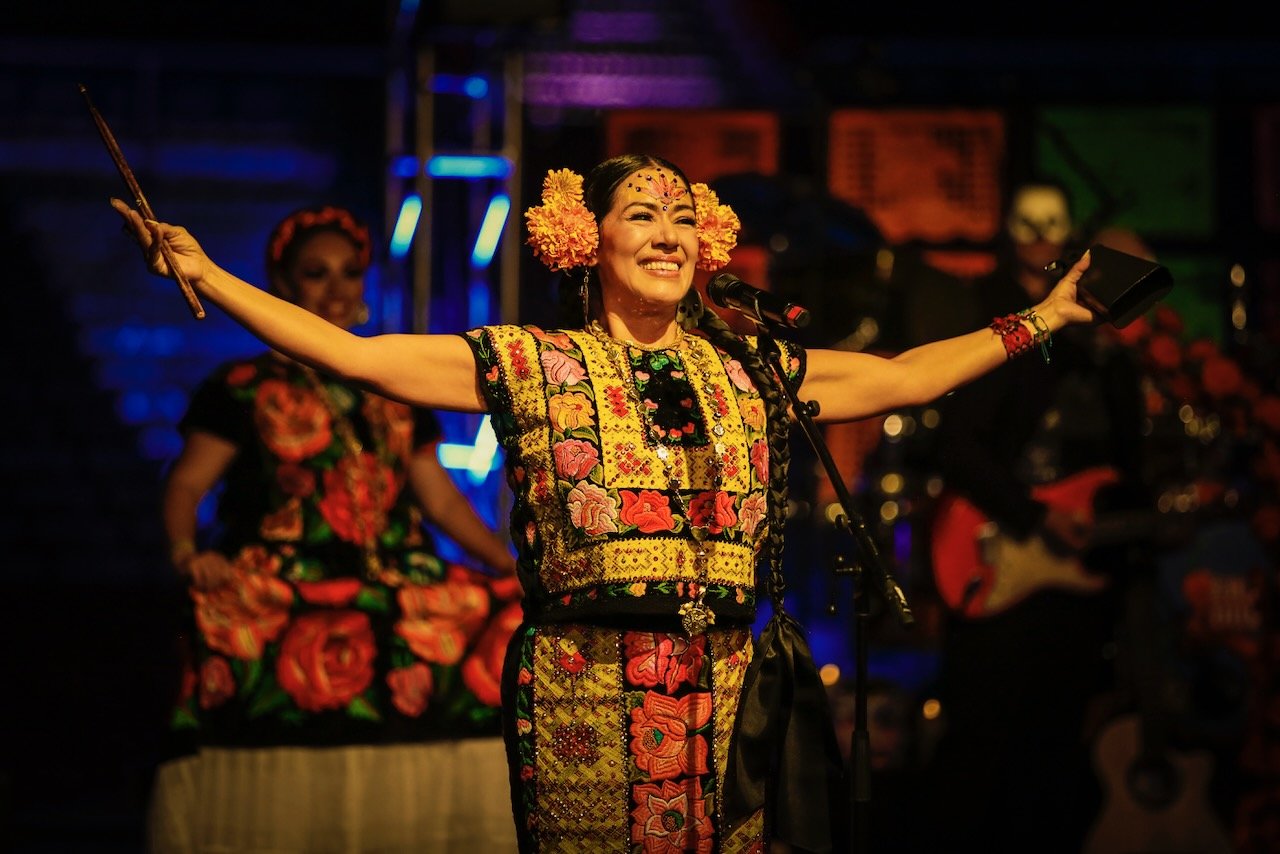 LILA Dia De Muertos