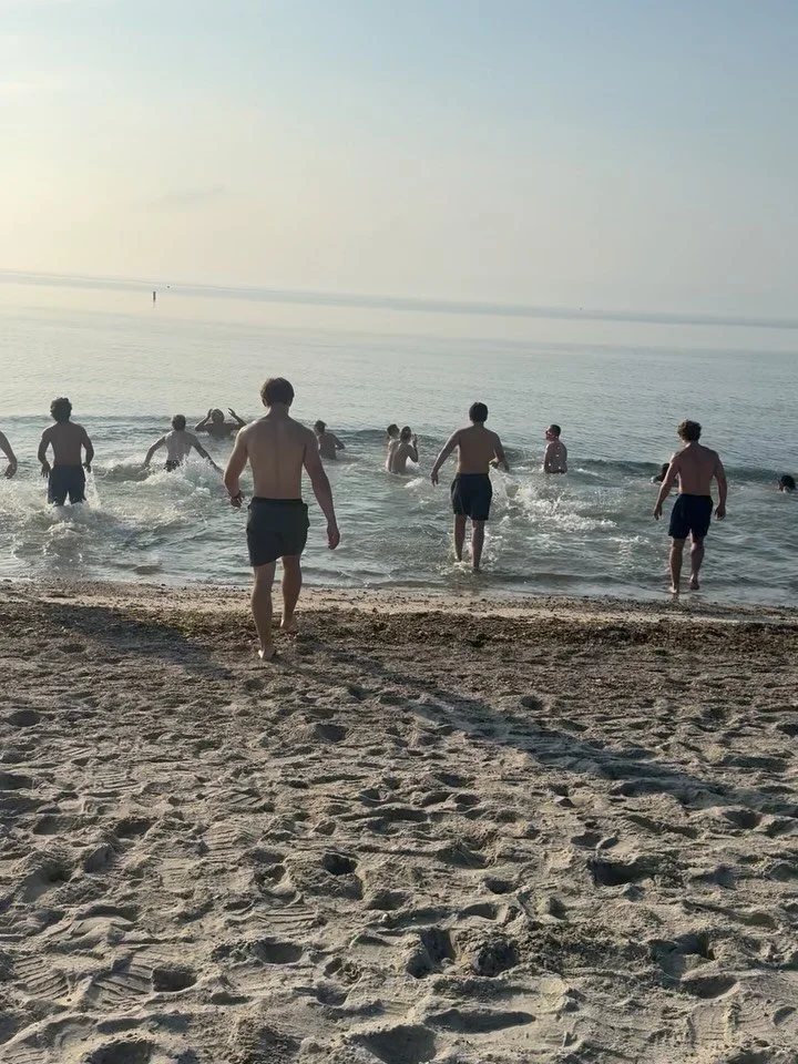 Staples Football&rsquo;s 5th Annual Compo Beach Summer Workout - held in front of Legendary Coach Paul Lane&rsquo;s former home. 

We are honored to compete for our amazing community and the Town of Westport. 

Congratulations to Team Lynch!!

GO WRE
