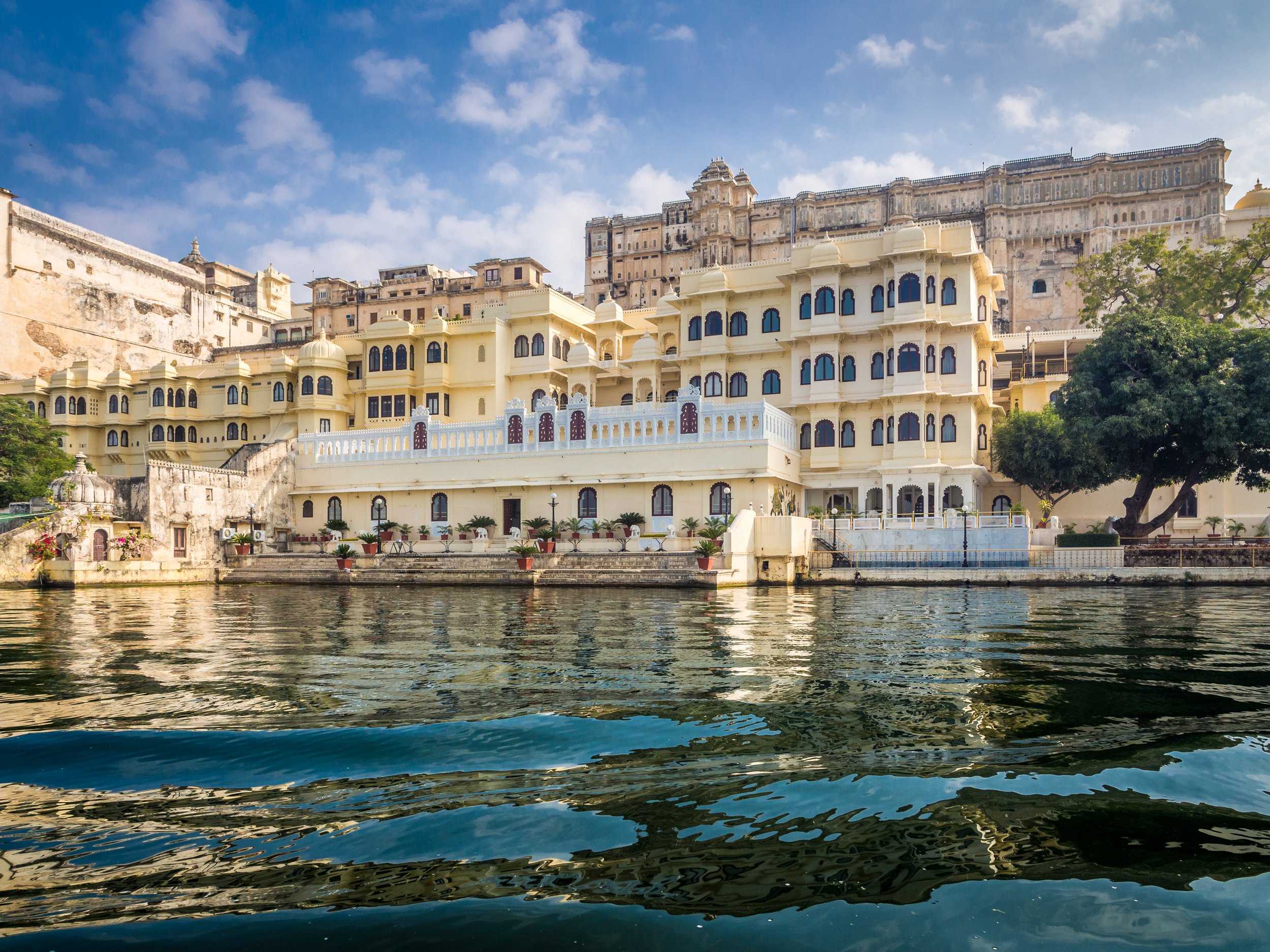 View of Udaipur City Palace from Lake Pichola.jpg