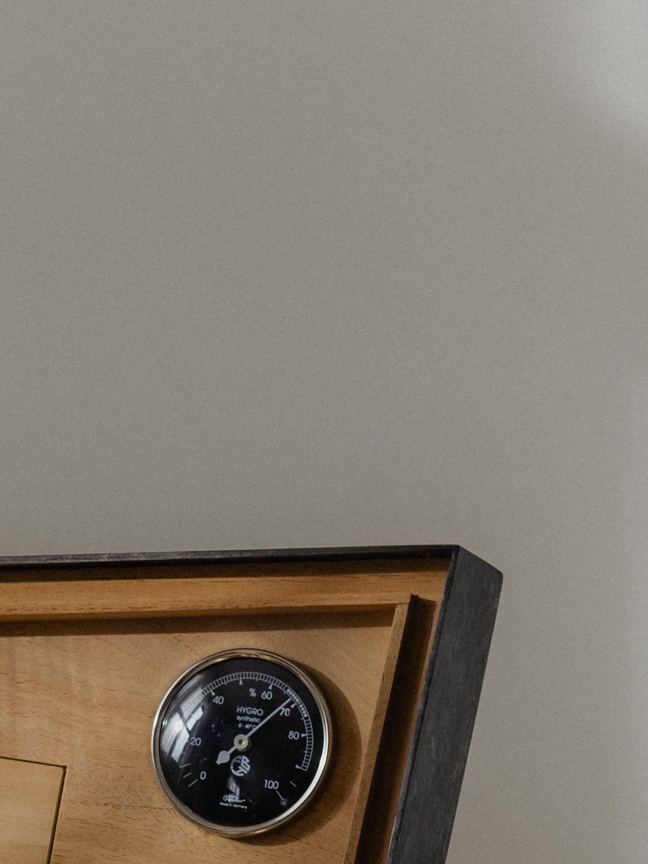 Made to be admired.

#hornmanandco #modernhumidor #architecturaldesign #hudsonvalleymade #cigarculture
