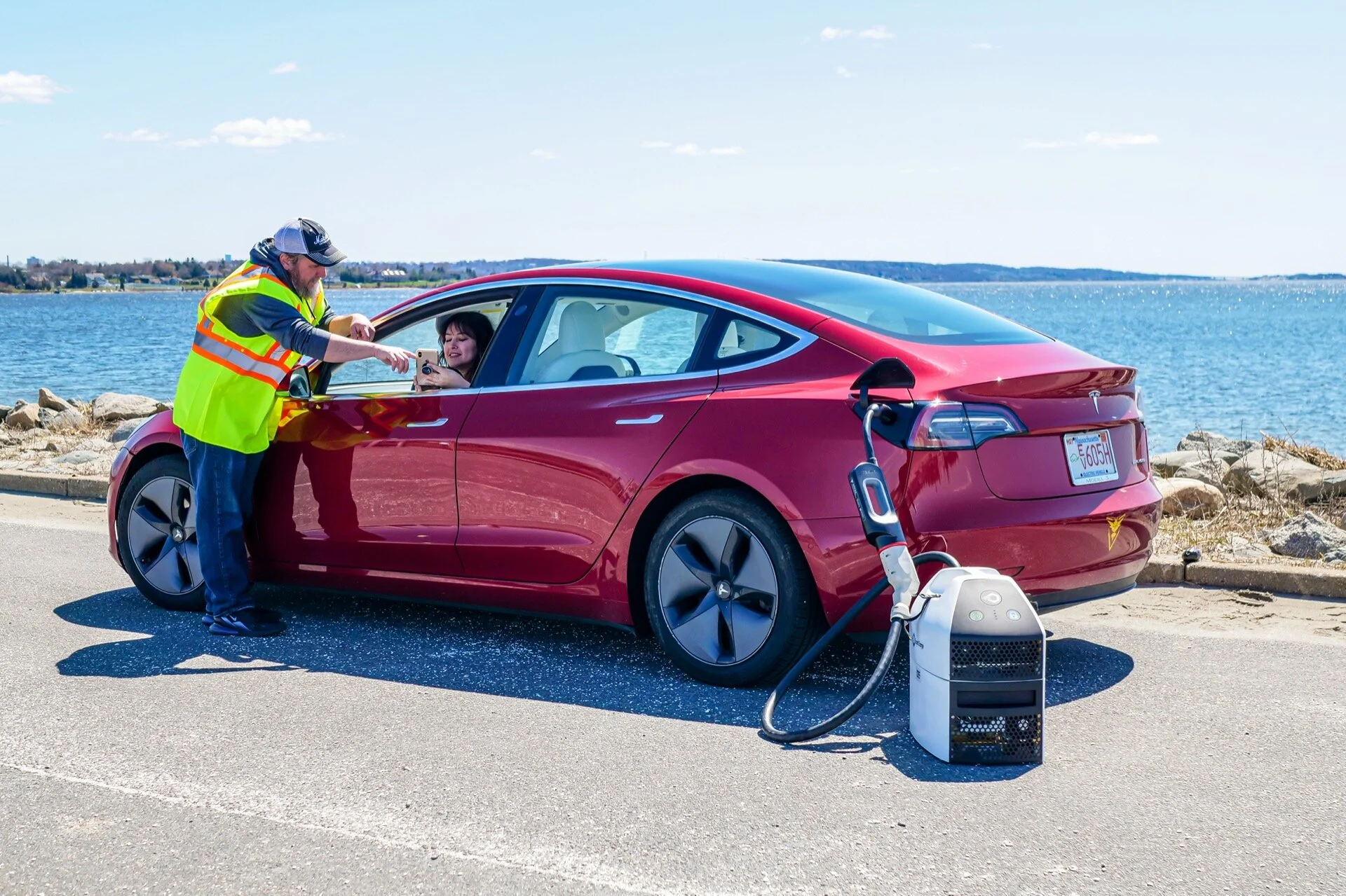 Green Car Reports: Sparkcharge Mobile Charging Will Get Tested by Roadside Assistance in SF &amp; LA