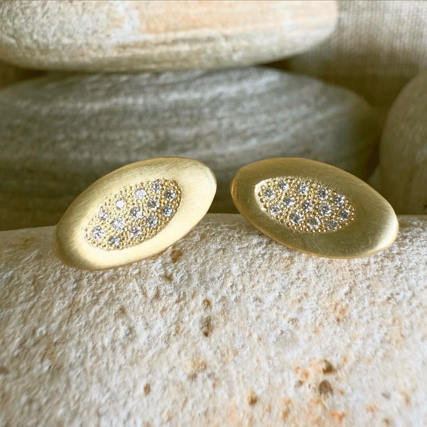 18k Ovum Studs, not your ordinary pebble. 
Available @shibumi_gallery