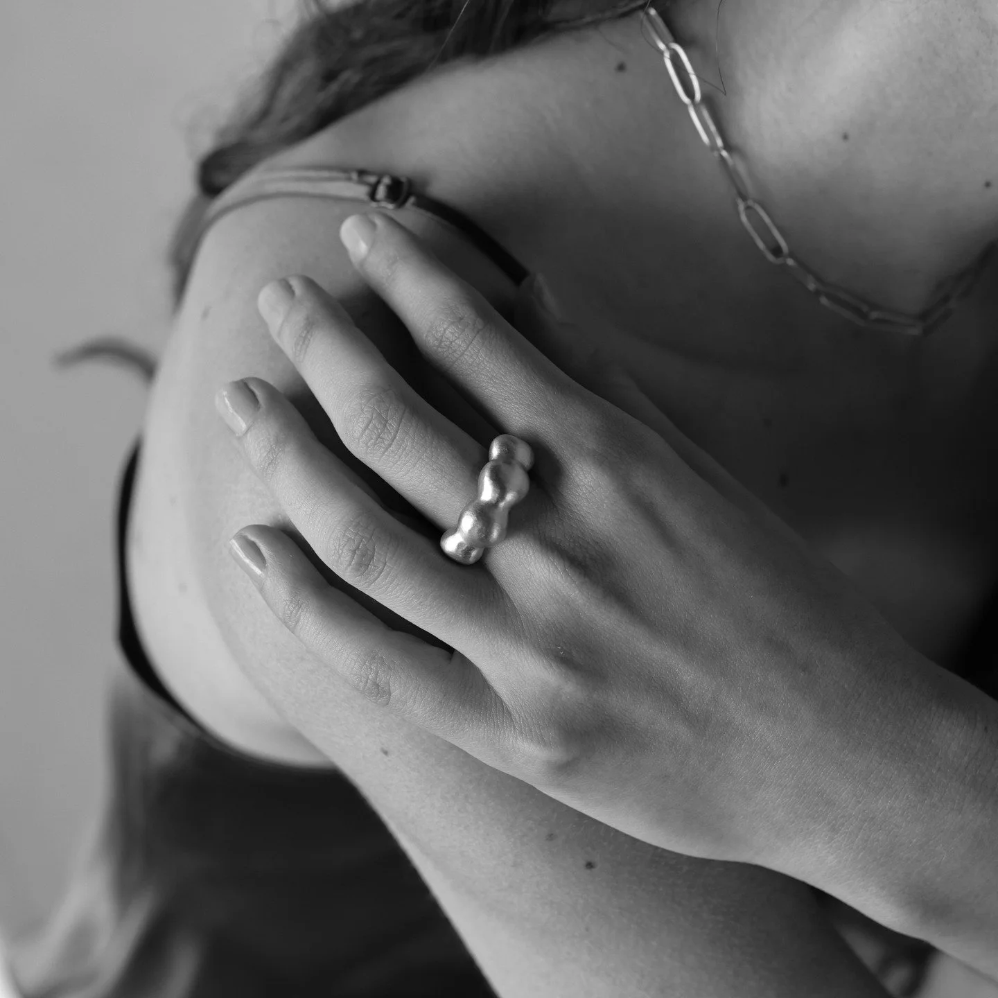 I just love this B&amp;W image of the new 18k Kusama Ring.
Available @voiagejewelry