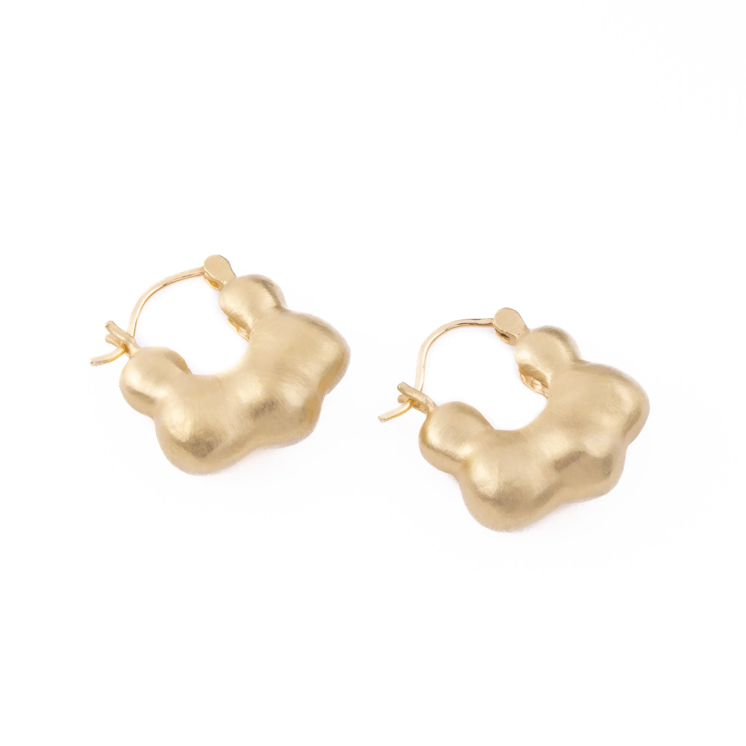 LisaZiff-Kusama Hoops closer.jpg