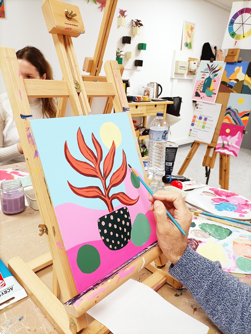 Minimalistic painting workshop, art Activities in Lisbon, Meet Art Studio.jpg