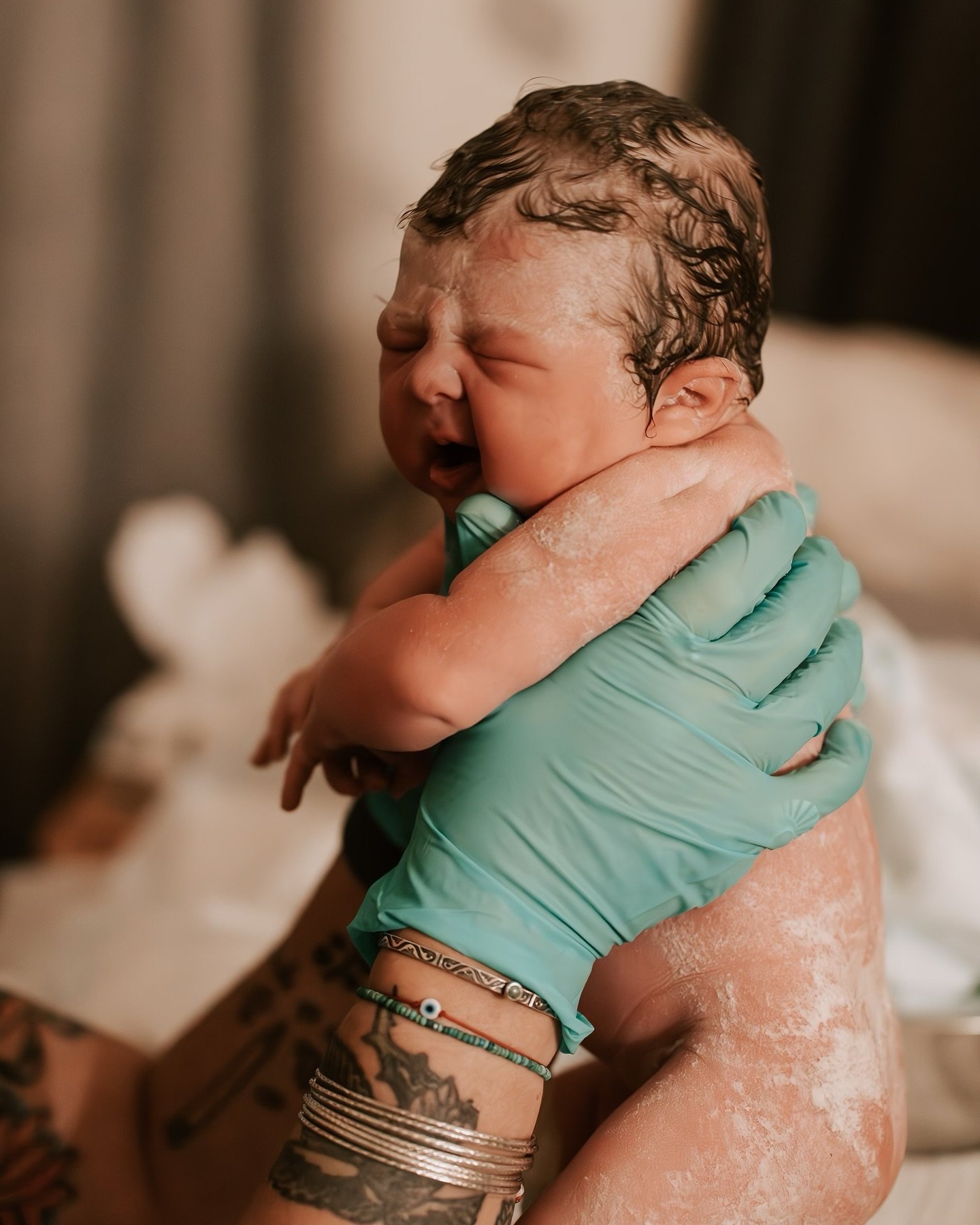 Happy first birthday to this sweet baby girl and happy birthing day to her mama @toriwestchaffin (a doula herself!) I was lucky to be invited into their birthing bubble. 
***
And about that&hellip;
I wanted to share some thoughts with you about what 