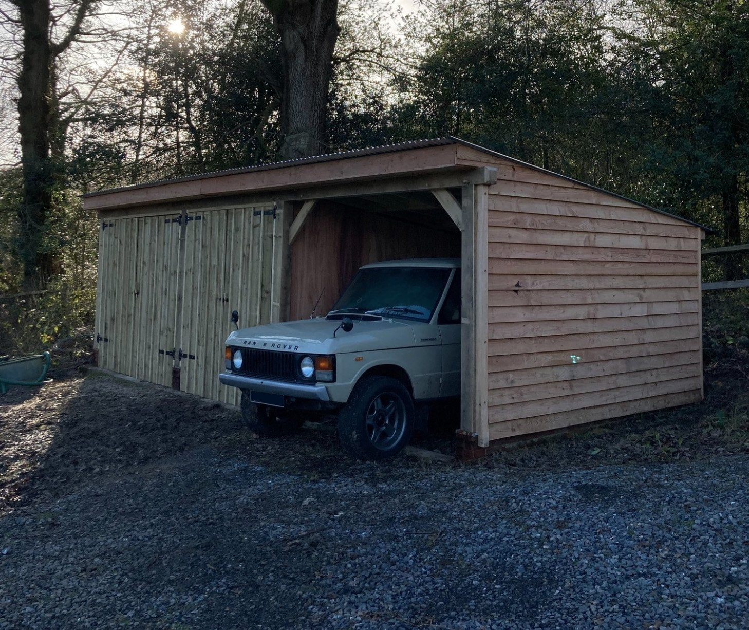 tractor shed 1.jpg