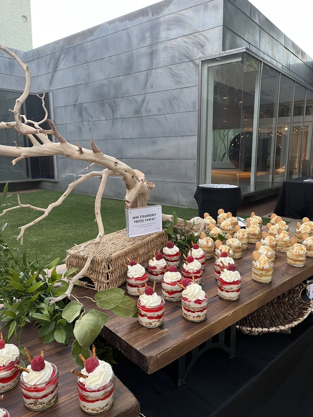 phoenix-art-museum-dessert-table-mini-parfaits.jpg