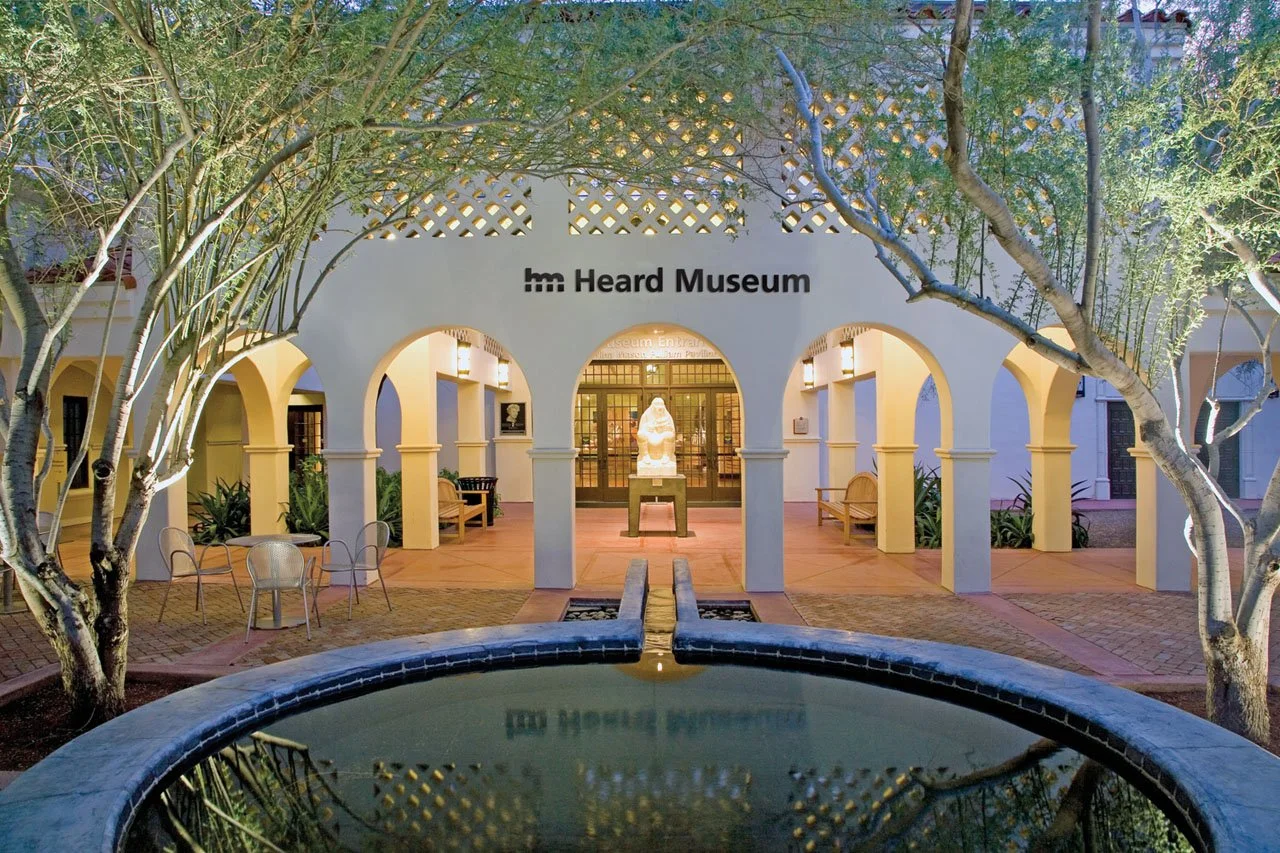heard-museum-phoenix-entrance-courtyard-fountain.jpg