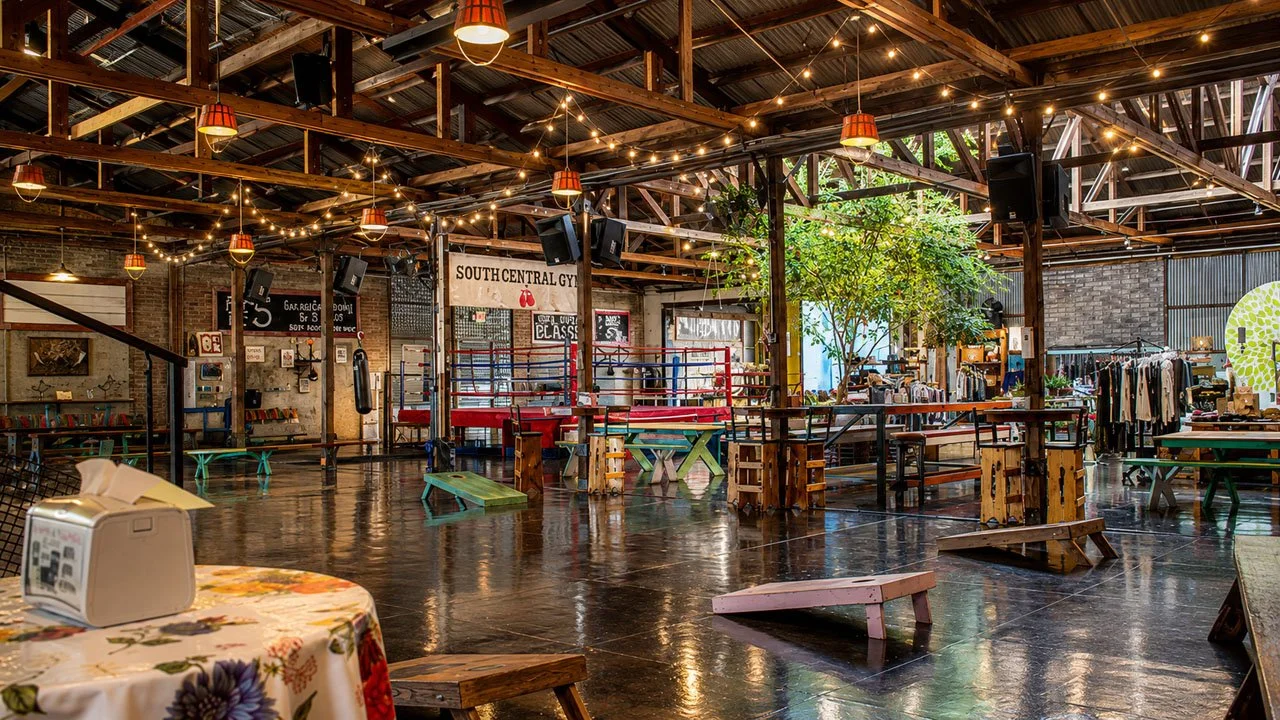 the-duce-phoenix-boxing-ring-market-interior.jpg